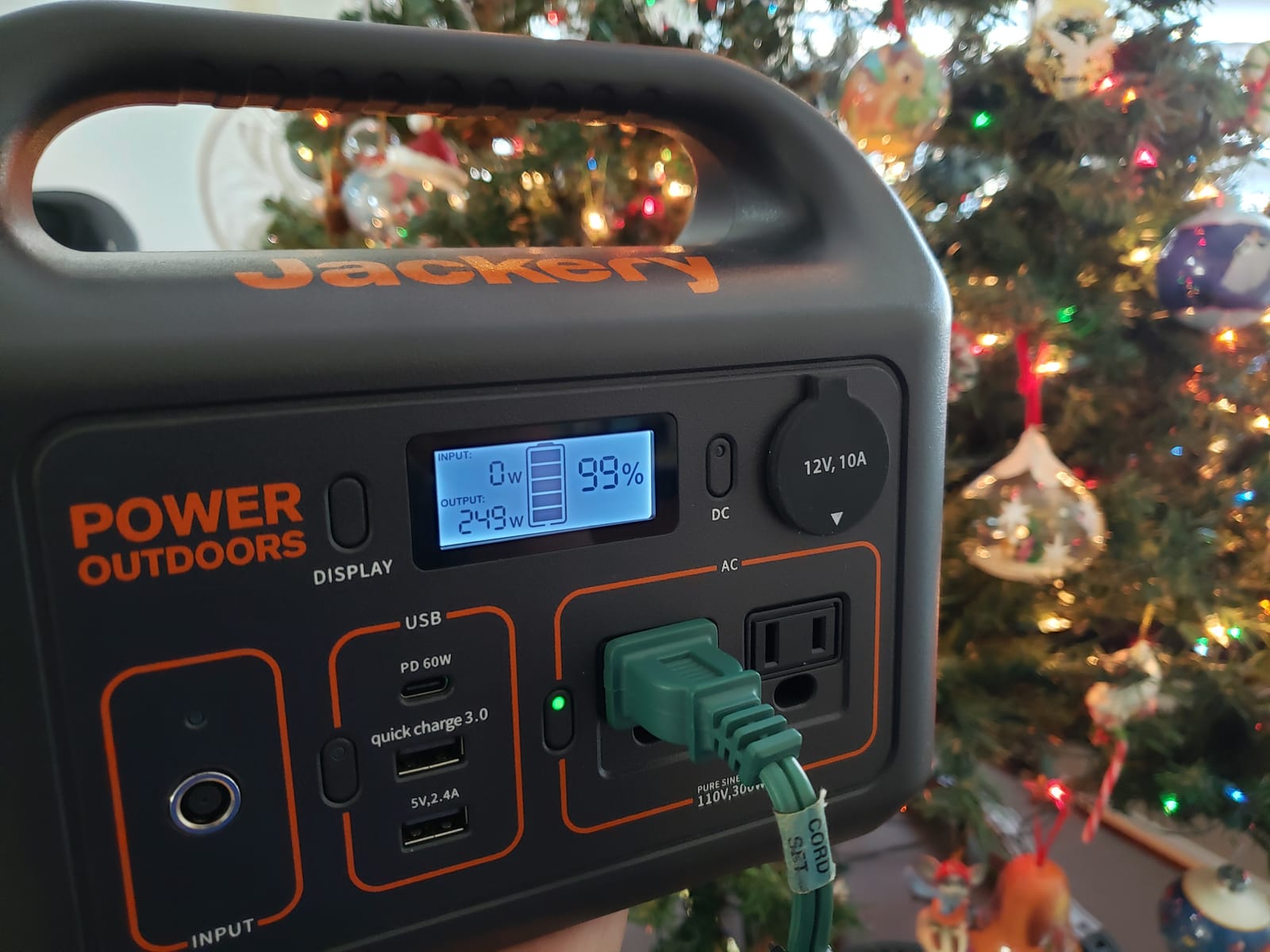 Jackery Explorer 300 Portable Power Station,292Wh customer photo 1