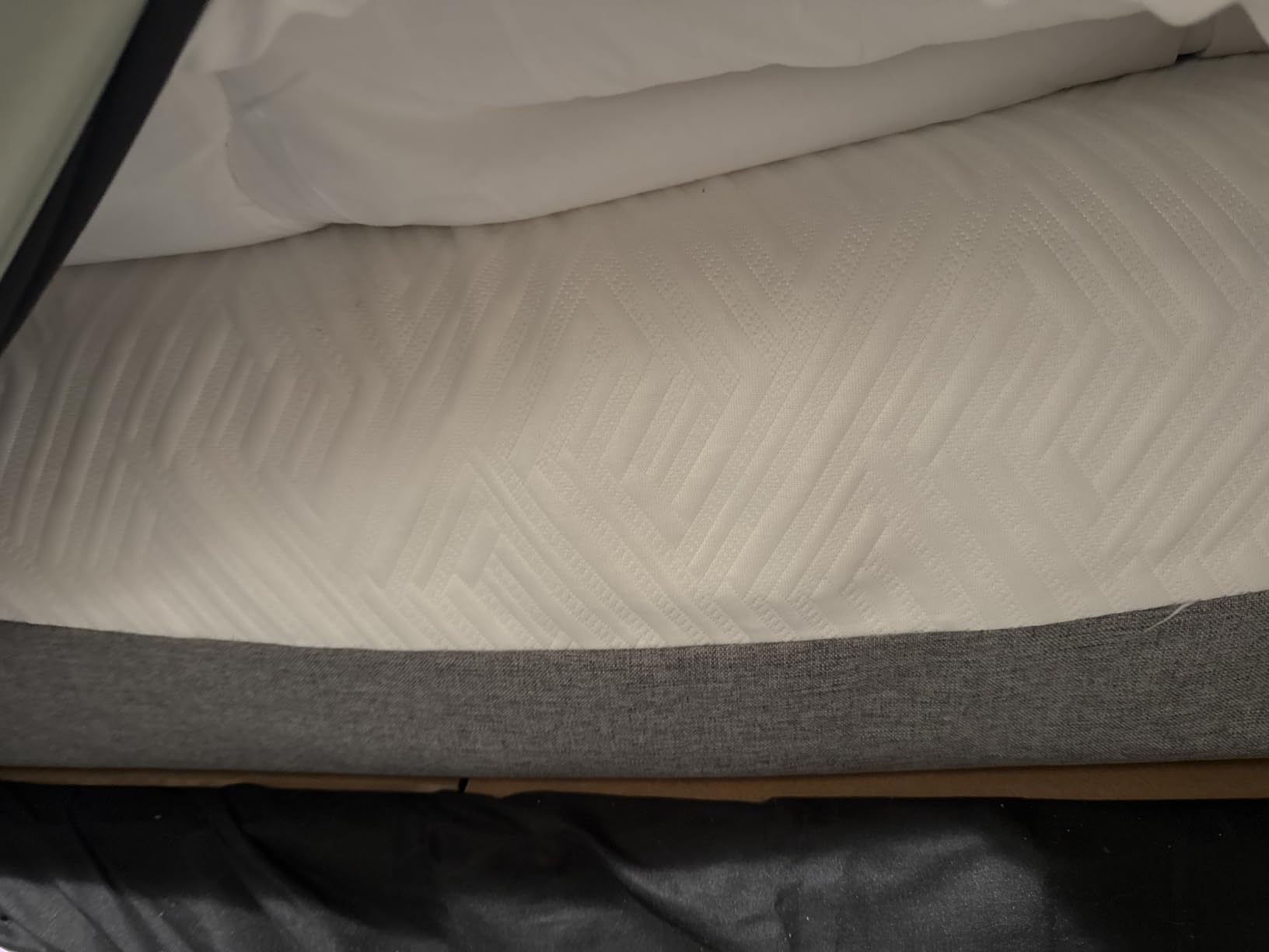 Novilla Bliss King Size Mattress, 12 Inch Gel Memory Foam King Mattress | Cool Night Sleep & Pressure Relief, Support Foam for Spine Alignment & Motion Isolating, Medium Plush Feel customer photo 2