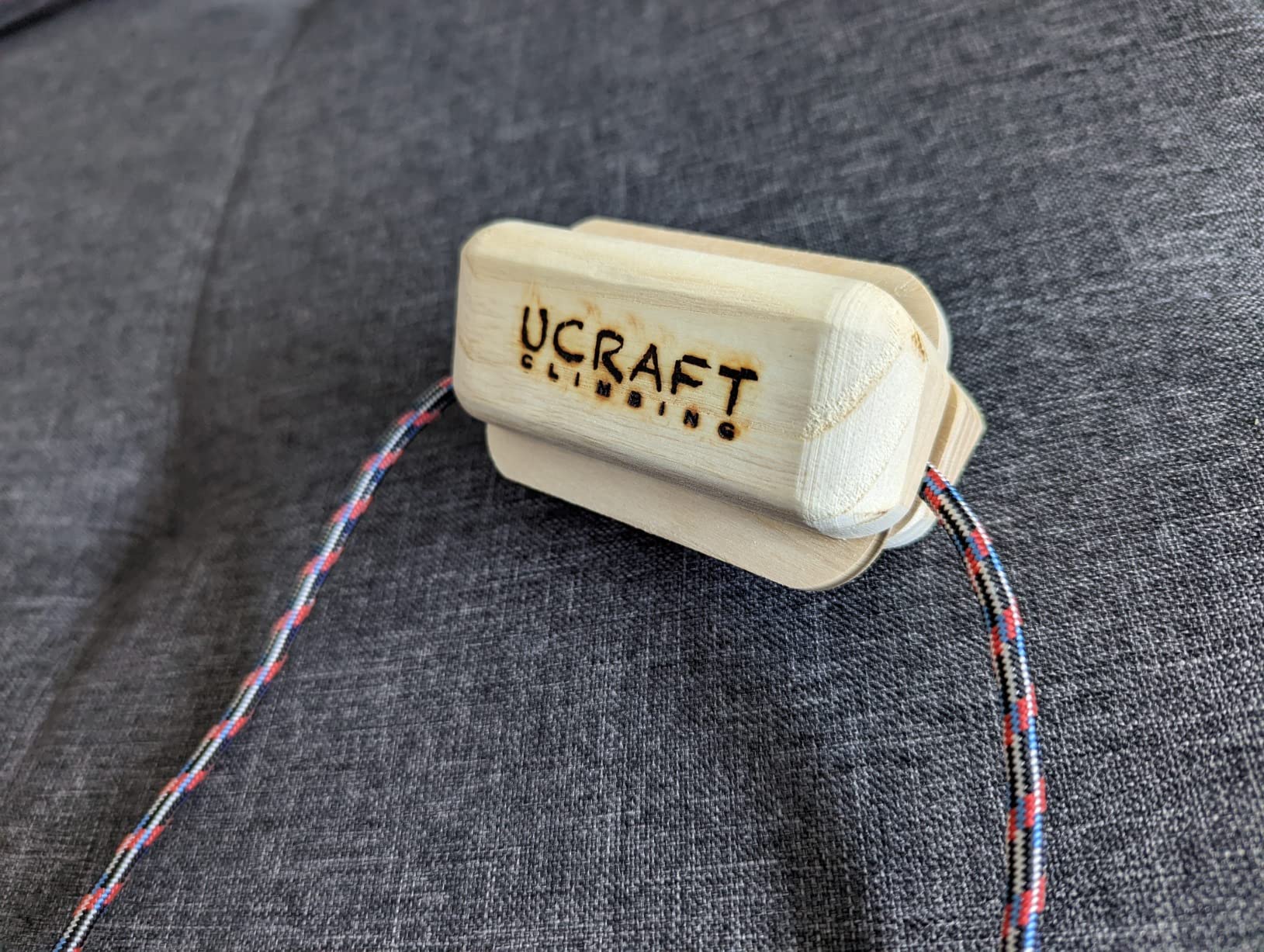 Ucraft Pocket-Sized Climbing Hangboard. Portable Fingerboard for Training and Warm-up customer photo 1