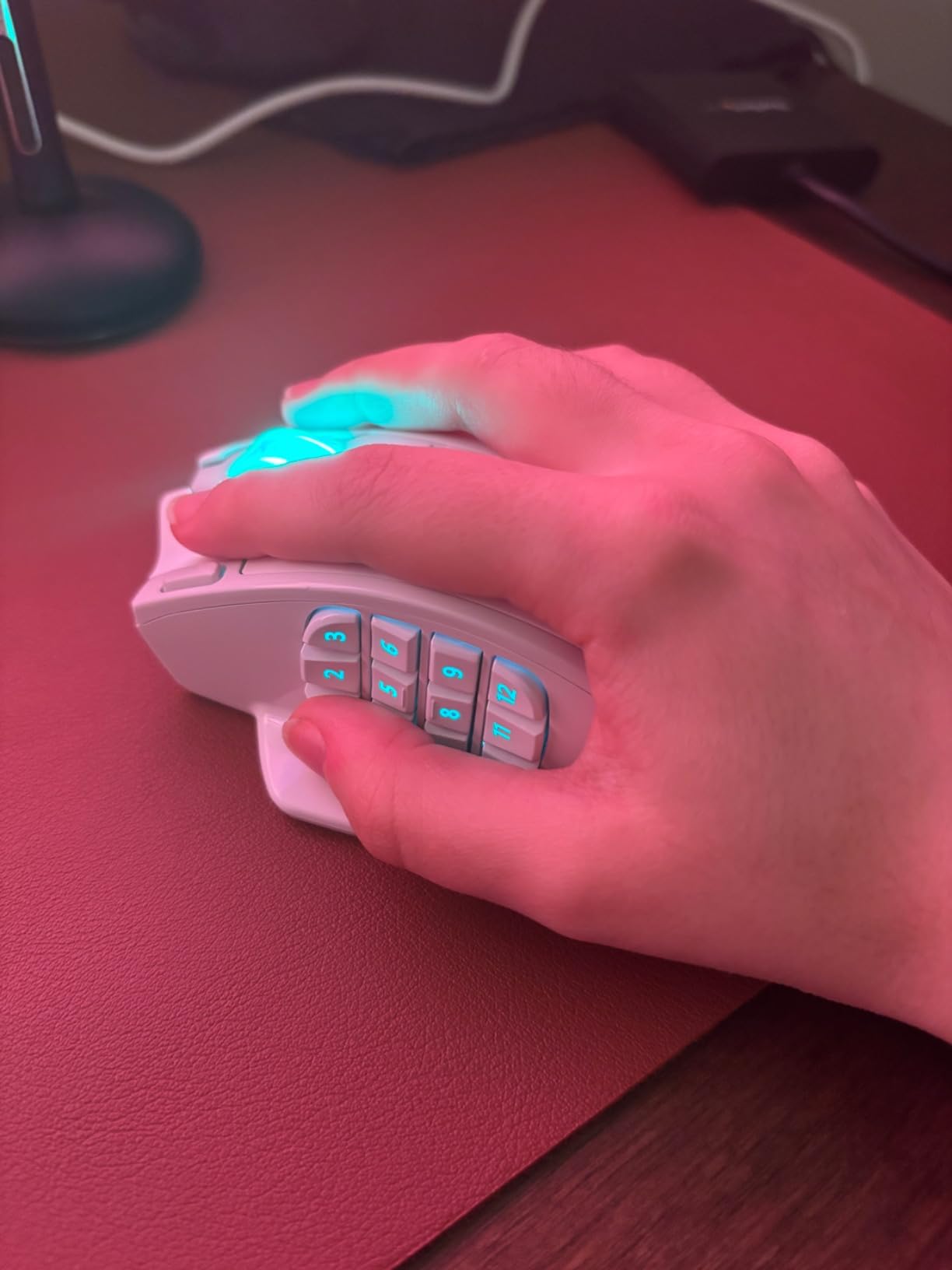 Redragon M913 Wireless RGB MMO Gaming Mouse 16000 DPI Remapping Keys | Cable-Free 0 Delay, Ergonomic Grip Body Comfort customer photo 2