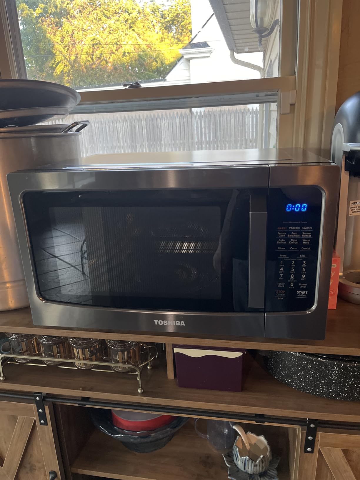 TOSHIBA 4-in-1 Microwave Oven with Air Fryer Combo, 1.5 Cu.Ft, 1000W | Smart Sensor, Convection, Mute Function, Position Memory Turntable, Countertop Use, Silver customer photo 2