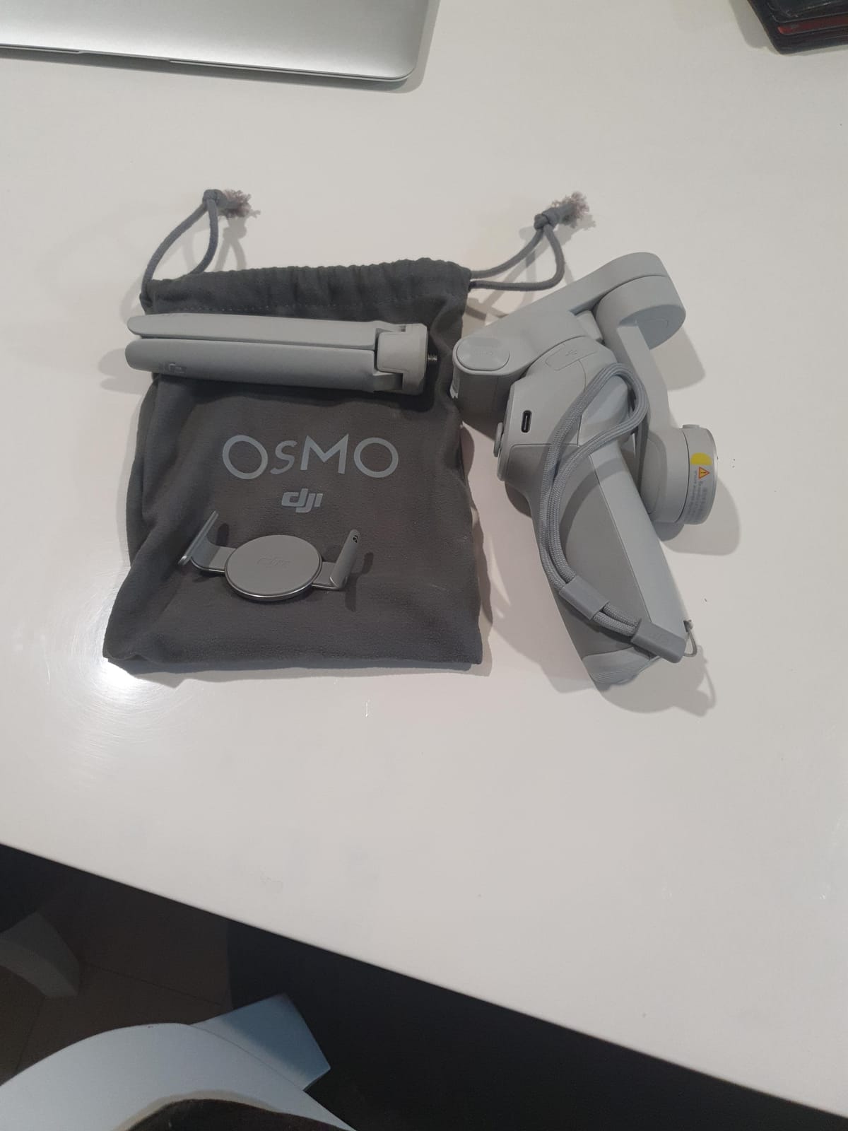 DJI OM 4 - Handheld 3-Axis Smartphone Gimbal Stabilizer with Grip, Tripod, Gimbal Stabilizer Ideal for Vlogging, YouTube, Live Video, Phone Stabilizer Compatible with iPhone and Android customer photo 1