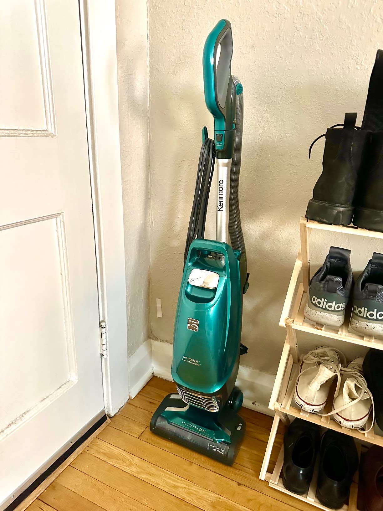 Kenmore Intuition Bagged Upright Vacuum Lift-Up Carpet Cleaner | Pet Friendly, 2-Motor Power Suction with HEPA Filter, 3-in-1 Combination Tool, HandiMate for Floor, Pet Hair - BU4022 customer photo 2