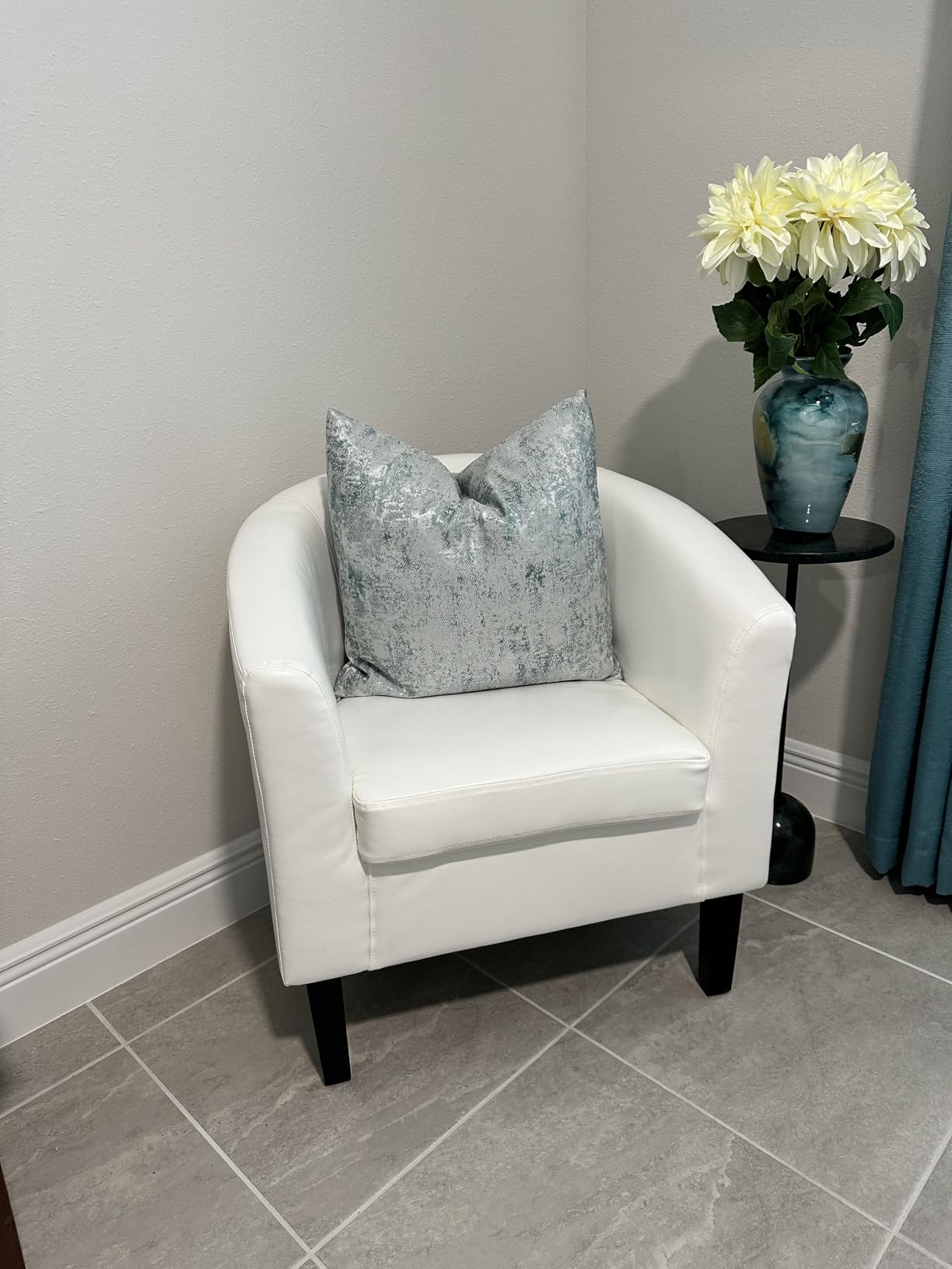 BELLEZE Accent Barrel Chair, Linen Round Club Tub Sofa Corner Chair with Flared Legs and Cozy Soft Padding for Living Room Bedroom Waiting Room - Beige customer photo 1