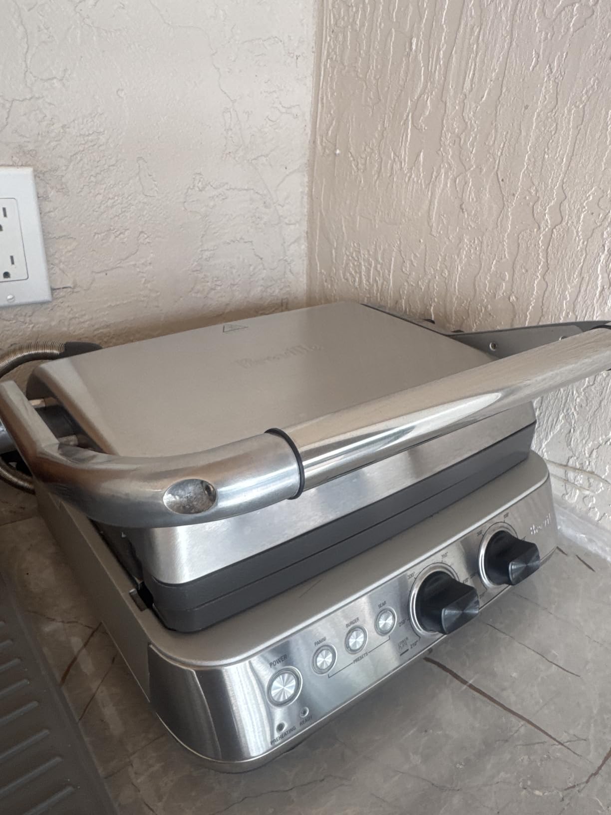 Breville BGR700BSS Sear and Press Grill, Brushed Stainless Steel | Lock in juices and deliver steakhouse-style grill marks on burgers, steaks and more with high-heat sear plates customer photo 2