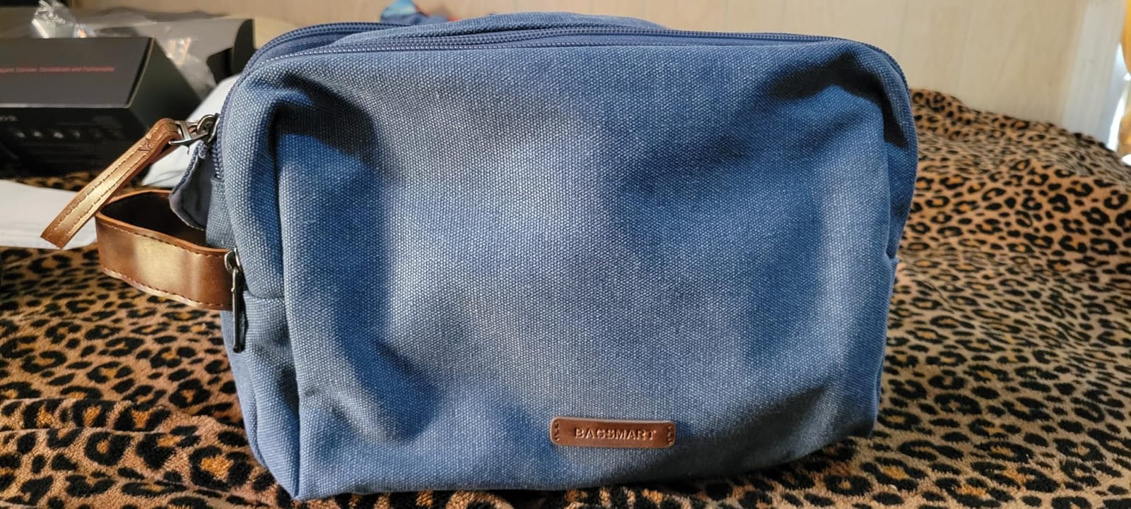 BAGSMART Toiletry Bag for Men, Canvas Travel Toiletry Organizer Dopp Kit Water-resistant Shaving Bag for Toiletries Accessories,Grey-Medium customer photo 2