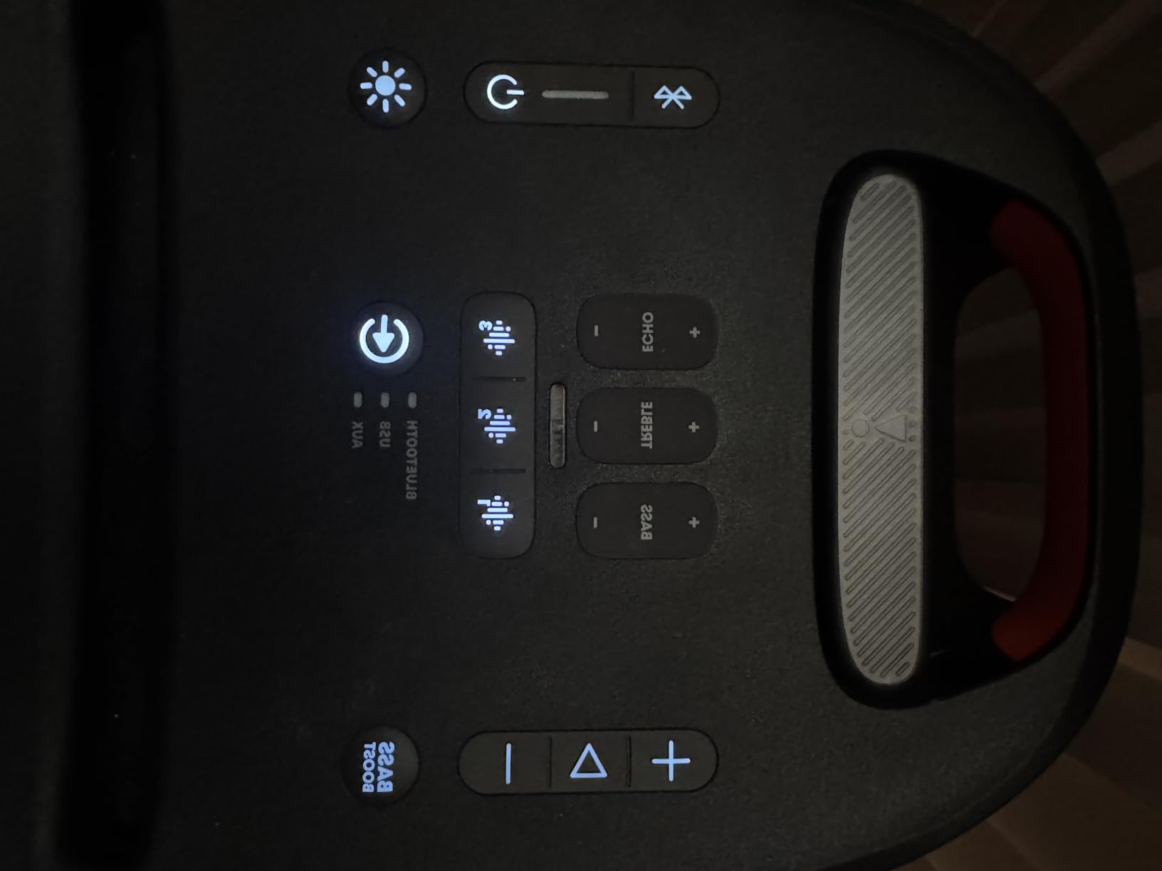 JBL Partybox 310 - Portable Party Speaker with Long Lasting Battery, Powerful JBL Sound and Exciting Light Show, Black customer photo 2