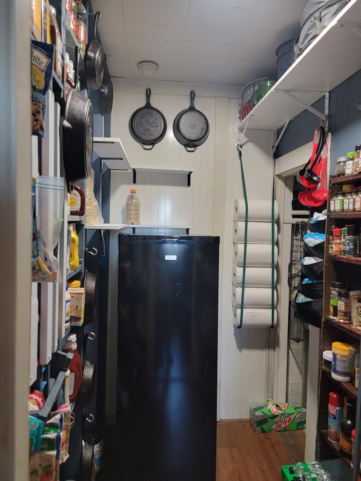 Commercial Cool Upright Freezer, Stand Up Freezer 6 Cu Ft with Reversible Door, Black customer photo 1