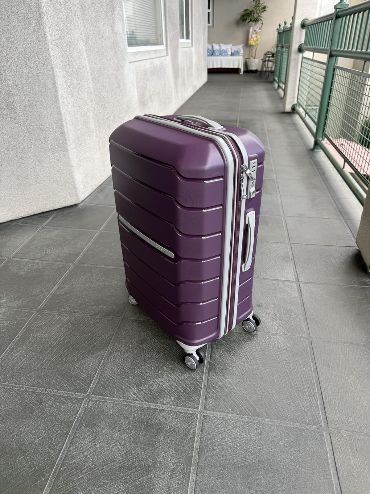 Freeform 2-Piece Luggage Set - Carry-On & Large Checked Luggage with Dual Spinner Wheels customer photo 2