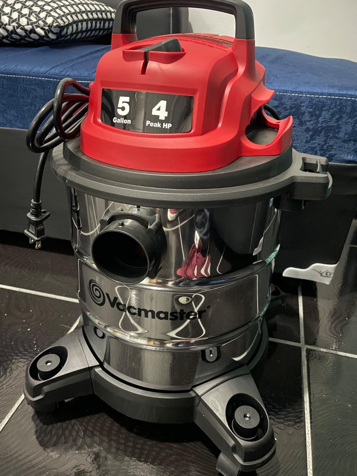 Vacmaster VOC508S 1101 5-Gal 4 Peak HP Stainless Steel Wet/Dry Vac customer photo 1