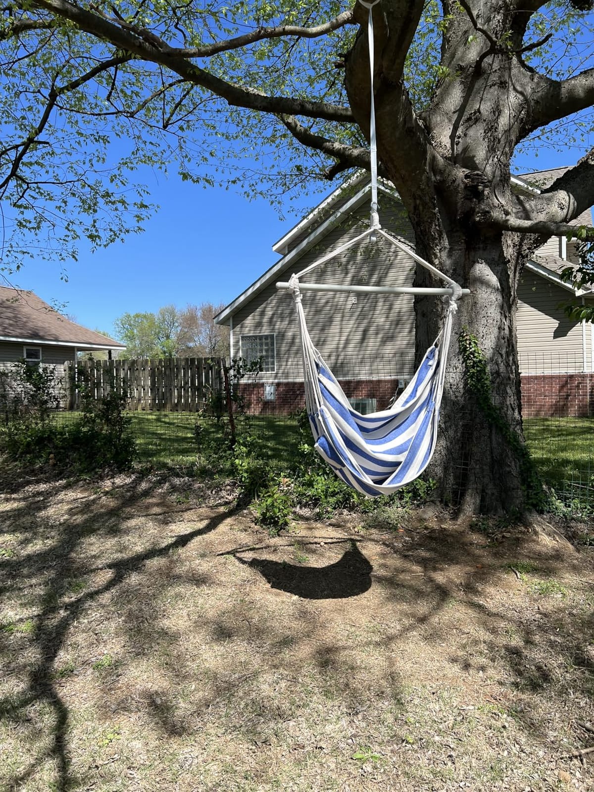 ADVOKAIR Hammock Chair Swing 500lbs Steel Bar Multi-Size Bedroom & Porch | Anti-slip Rings, Adjustable Strap and S-hook, Easy Assembly, Indoor & Outdoor customer photo 1
