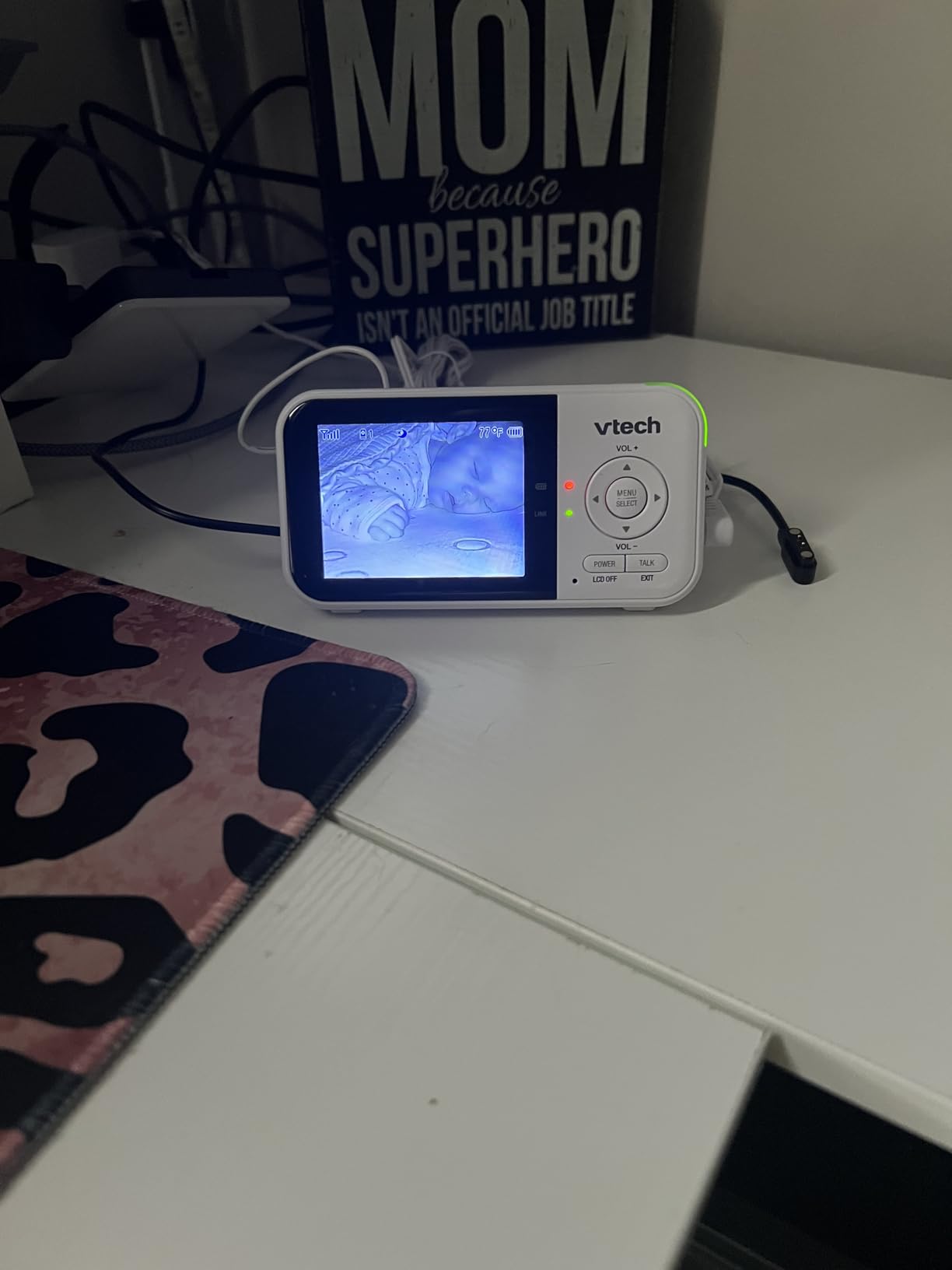 VTech Baby Monitor No WiFi - 19Hr Video Battery, 1000ft Range, Night Vision, Two-Way Talk, Temperature Sensor, Sound-Activated Screen, Lullabies | VM819 customer photo 2