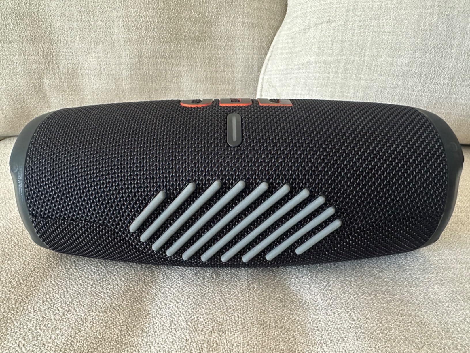 JBL Charge 5 - Portable Waterproof Speaker, Bold JBL Original Pro Sound, 20 hours of playtime, IP67 waterproof and dustproof, Wireless Bluetooth Streaming customer photo 1