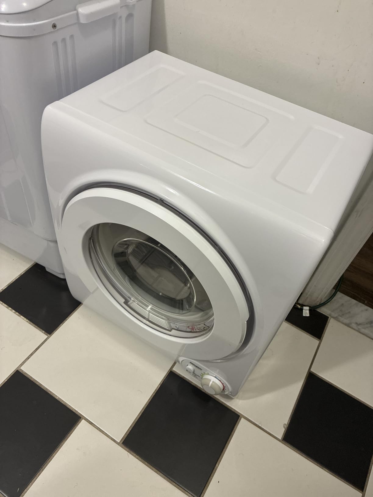 ROVSUN 110V Portable Clothes Dryer, High End Laundry Front Load Tumble Dryer Machine with Stainless Steel Tub & Simple Control Knob for Apartment, Dorm-850W, White customer photo 2