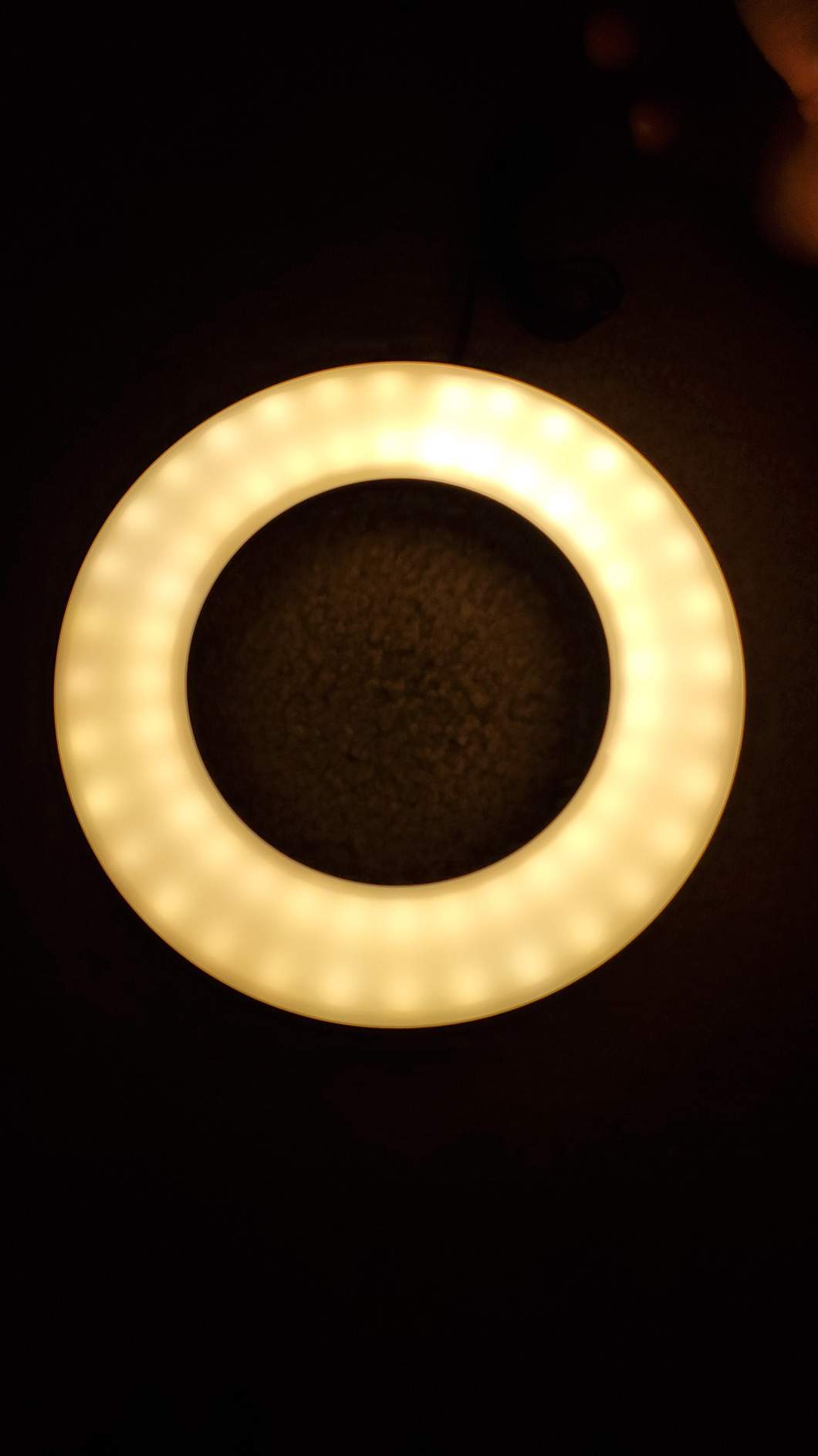Video Conference Lighting Kit, Ring Light Clip on Laptop Monitor with 5 Dimmable Color & 5 Brightness Level for Webcam Lighting/Zoom Lighting/Remote Working/Self Broadcasting and Live Streaming customer photo 1