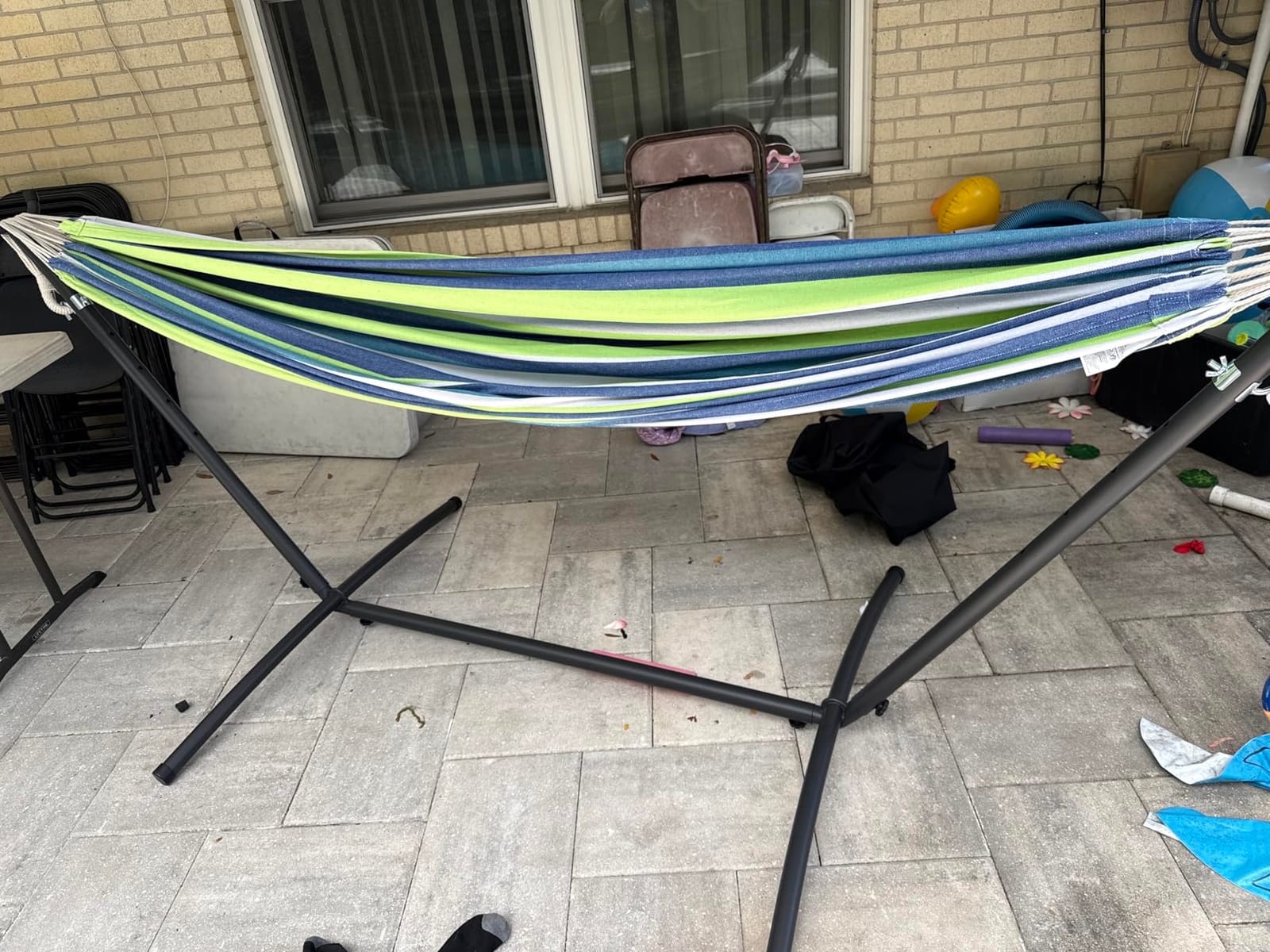 Amazon Basics Double Hammock with 9-Foot Space Saving Steel Stand and Carrying Case, 2 Person, 450 lb Capacity, Beige Stripe with Lace, 110