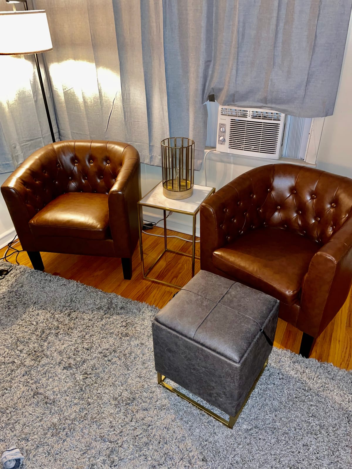 BELLEZE Accent Barrel Arm Chair, Modern Comfy Upholstered Tufted Club Chair with Sturdy Legs and Linen Fabric for Bedroom Living Room - Caramel customer photo 1