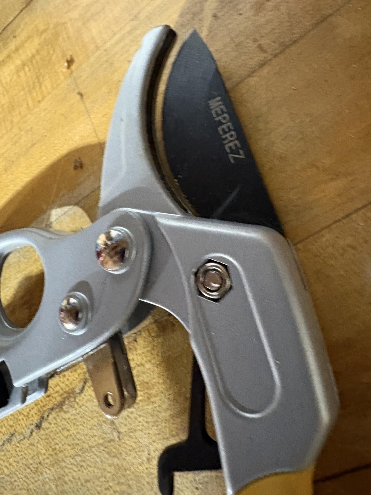 Germany Pruning Shears For Gardening, Arthritis Weak Hand Snips, 4x cutting power trimming, 1-Inch Cut Capacity Garden Clippers, Ergonomic handle, Rust resistant, high strength steel, Sharp customer photo 2