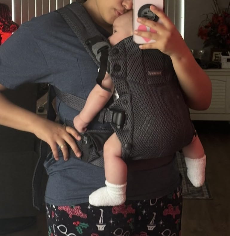 BabyBjorn Baby Carrier Harmony, Silver, 3D Mesh | 3-in-1 Ergonomic Baby Carrier; Newborn, Facing-in, Outward-Facing, and Back Carrying Positions Supported (7-40 lbs), Newborn to Toddler customer photo 1