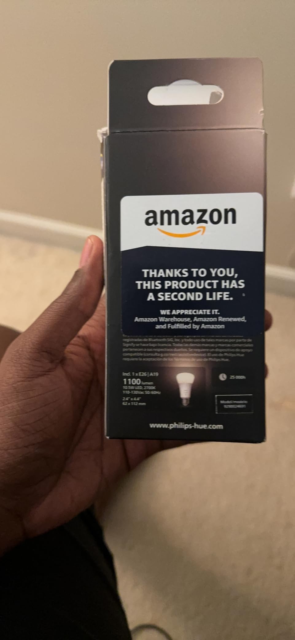 Philips Hue Smart 75W A19 LED Bulb - Soft Warm White Light - 1 Pack - 1100LM - E26 - Indoor - Control with Hue App - Works with Alexa, Google Assistant and Apple HomeKit customer photo 2