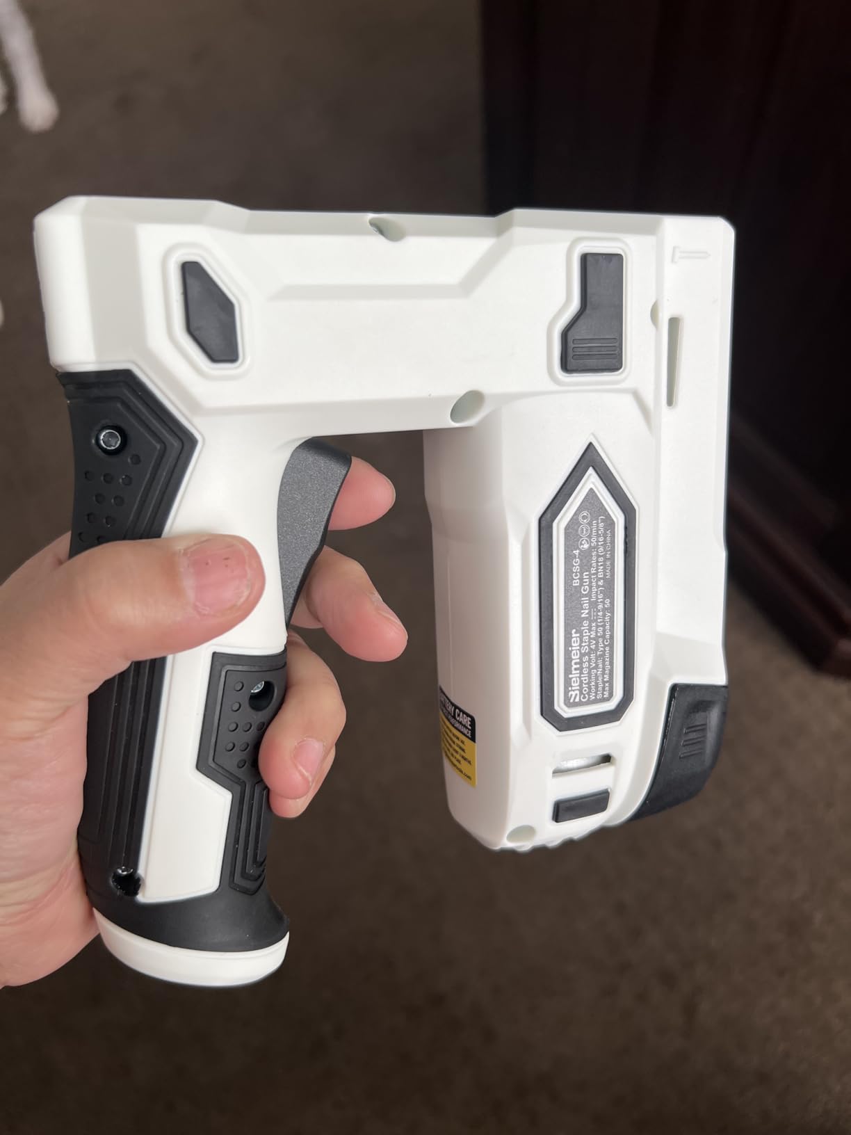 Bielmeier Electric Staple Gun, 4V Cordless Battery Powered Staple Gun, 2-in-1 Electric Stapler & Brad Nailer with 1200 T50 Staples, 400 Nails, USB-C Charger for Upholstery, Wood & DIY customer photo 2