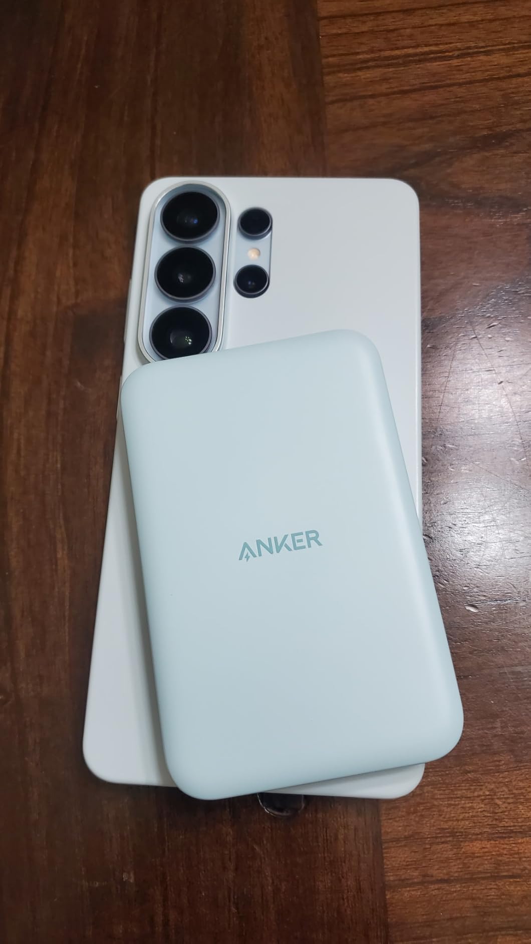 Anker 621 MagGo Power Bank, 5,000mAh Magnetic Portable Charger | Travel Essential Battery Pack with USB-C Cable, Compatible with iPhone 16 / 15 / 14 / 13 / 12 Series customer photo 1