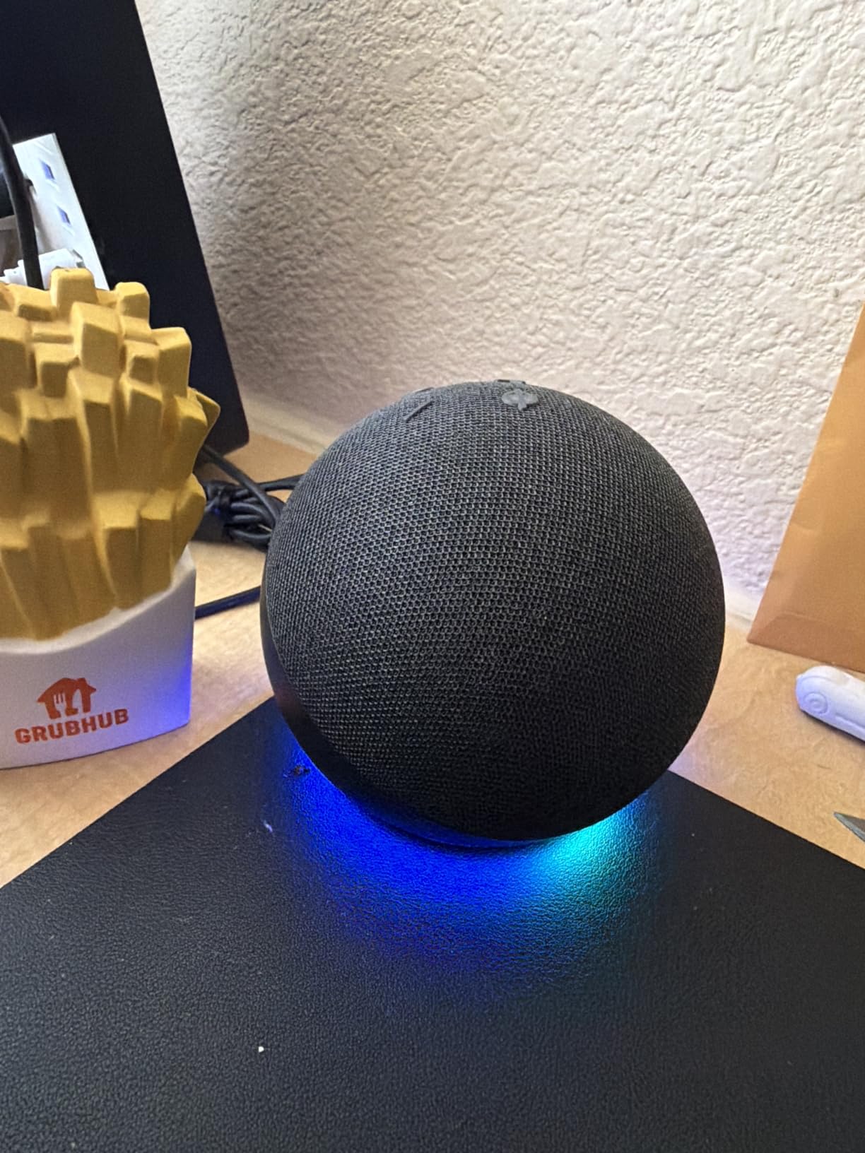 Amazon Echo Dot (newest model) - Vibrant sounding speaker, Designed for Alexa+, Great for bedrooms, dining rooms and offices, Glacier White customer photo 1