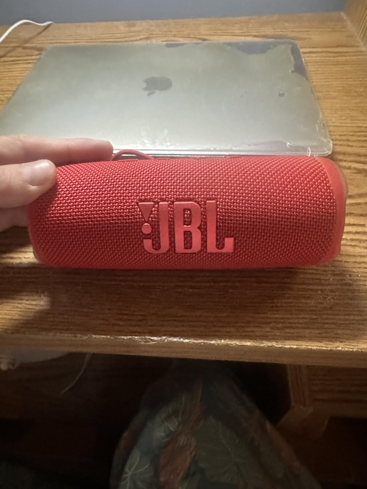 JBL Flip 6 - Portable Waterproof Speaker - Louder, more powerful sound, IP67 waterproof and dustproof, 12 Hours of Playtime, Bold design customer photo 1