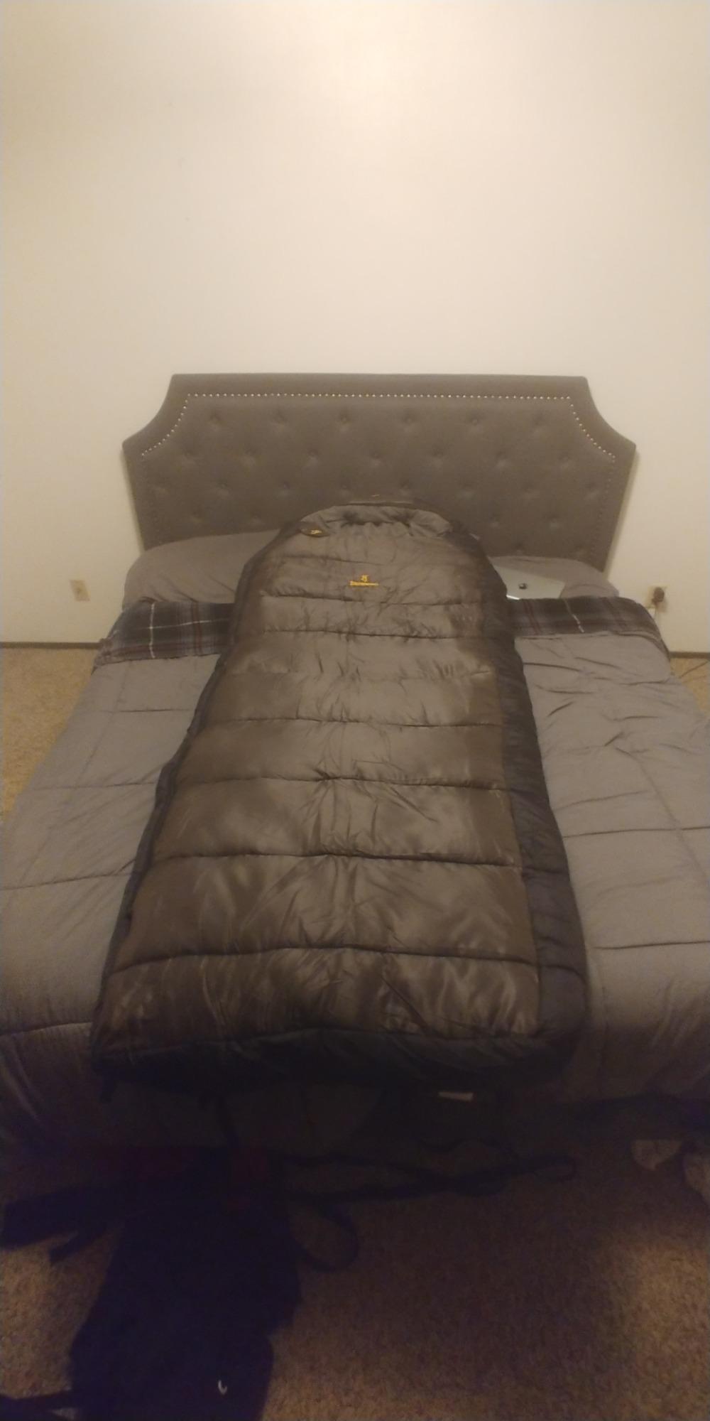 Browning McKinley -30° Sleeping Bag - Oversize Insulated Hooded Rectangle Made with Ripstop Outer and Brushed Polyester Liner, with Compression Stuff Sack, Charcoal/Gray customer photo 1