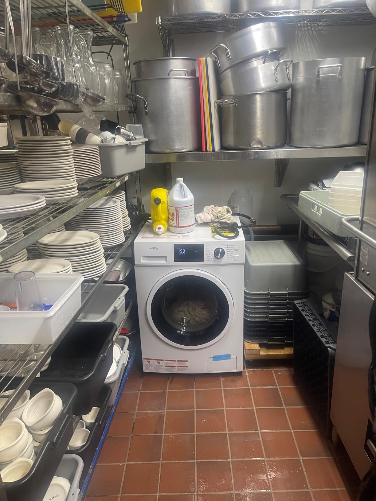 KoolMore 2-in-1 Front Load Washer and Dryer Combo, 2.7 Cu. Ft., for Apartment, Dorm, RV, 16 Wash and 4 Dry Cycles, Compact Space Saver [White] [120V] (FLC-3CWH) customer photo 1