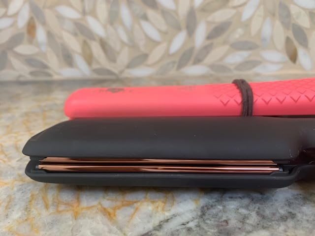 VANESSA PRO 2 Inch Titanium Flat Iron, Easy One Pass Styling for Thick Hair | Wide Plate Hair Straightener Covers More Hair, Infused with Argan Oil & Keratin for Smooth Results, Easier Silk Press at Home customer photo 2