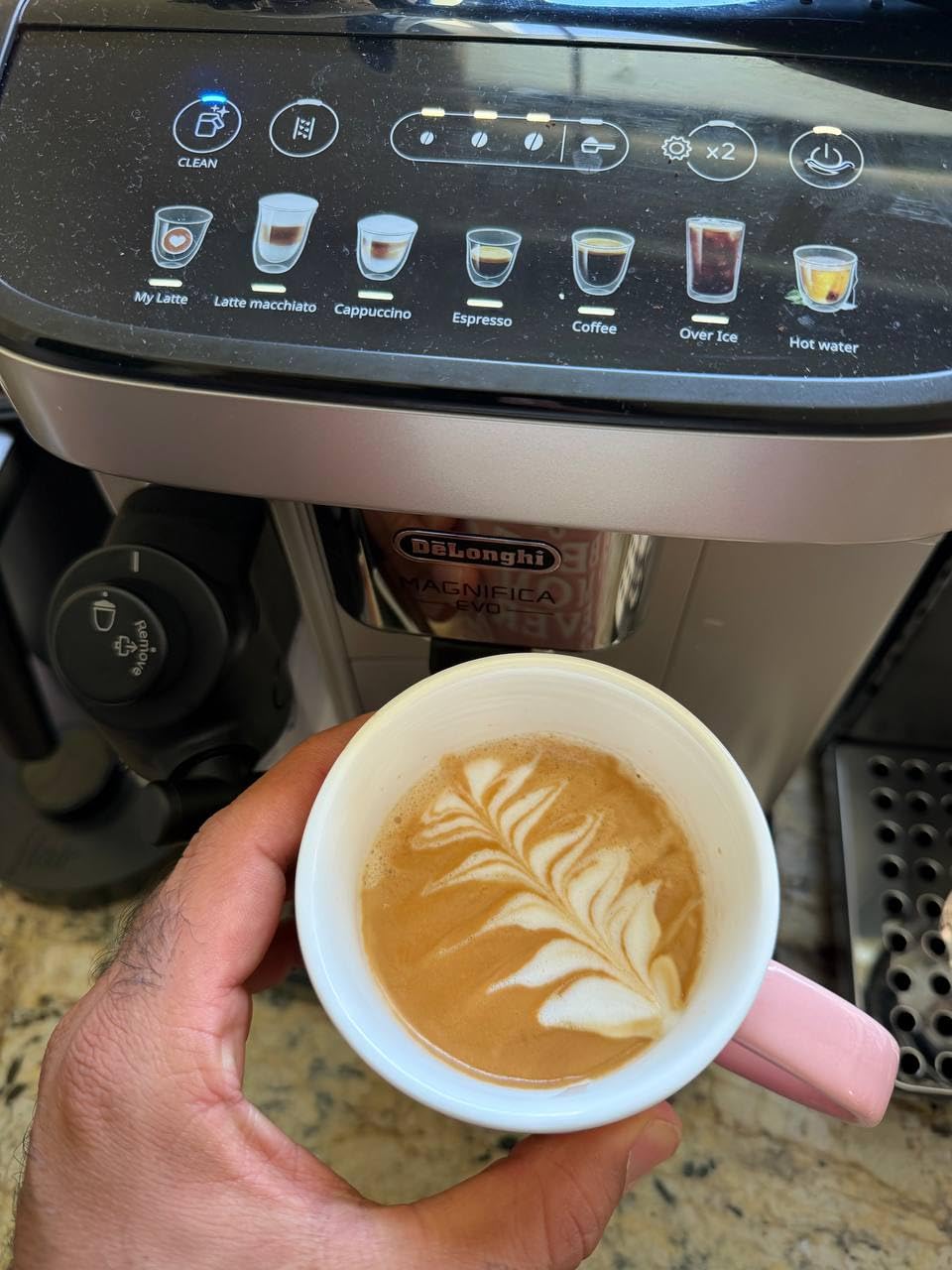 De'Longhi Magnifica Evo Automatic Espresso Machine, Milk Frother, Silver customer photo 1