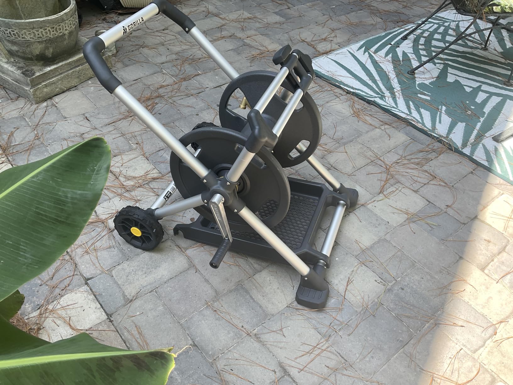 Gorilla GRS-200H Aluminum Garden Hose Reel, 200 Ft, No-Leak Brass Fittings, Rust-proof frame, Smooth winding hose guide, Upright comfort handle, Stable wide base customer photo 2