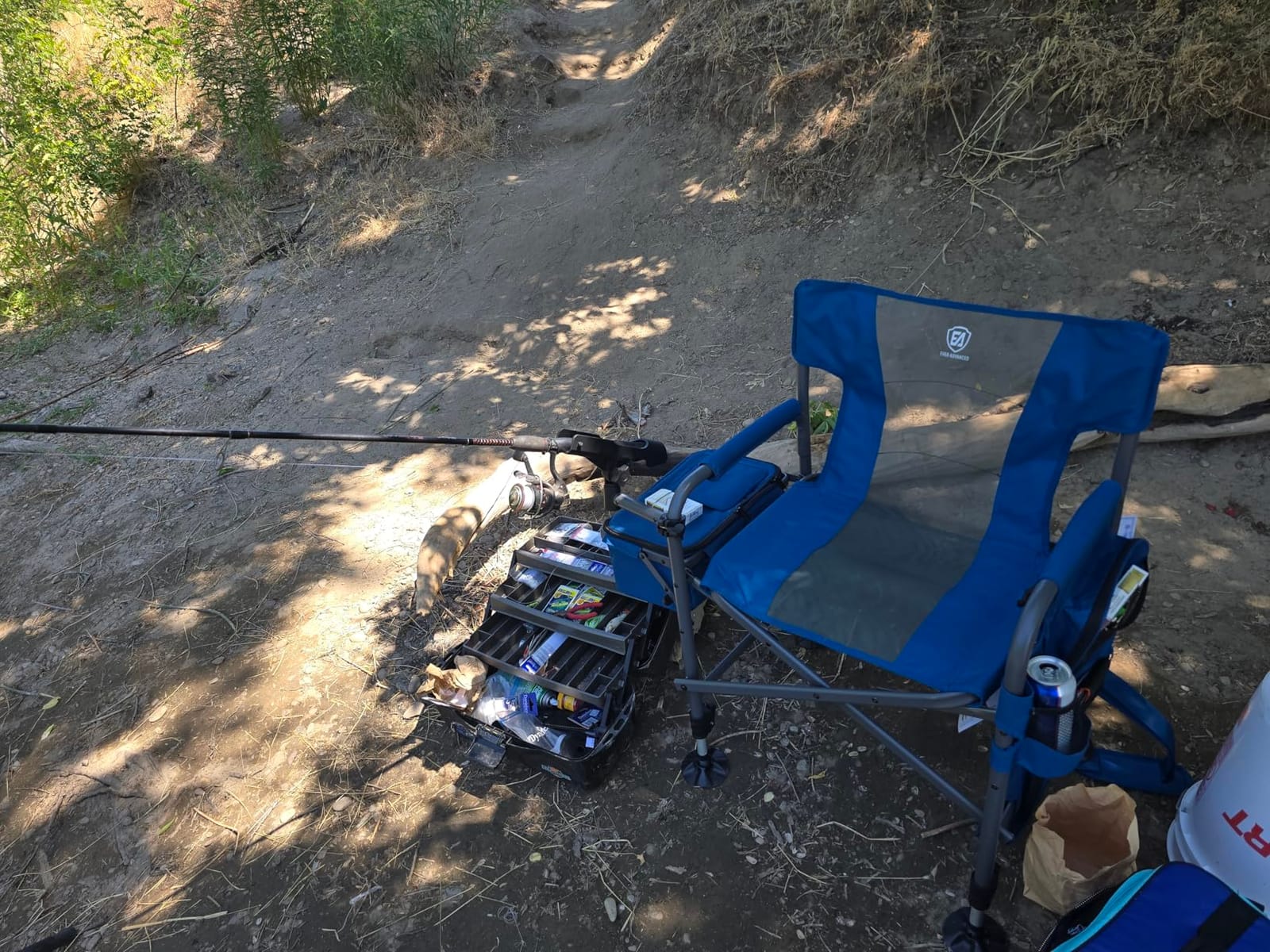 EVER ADVANCED Fishing Chair with Rod Holder and Cooler, All Terrain Ice Fishing Chair with Adjustable Feet, Mesh Back Folding Camping Chair with Shoulder Strap, Heavy Duty Supports 350LBS customer photo 1
