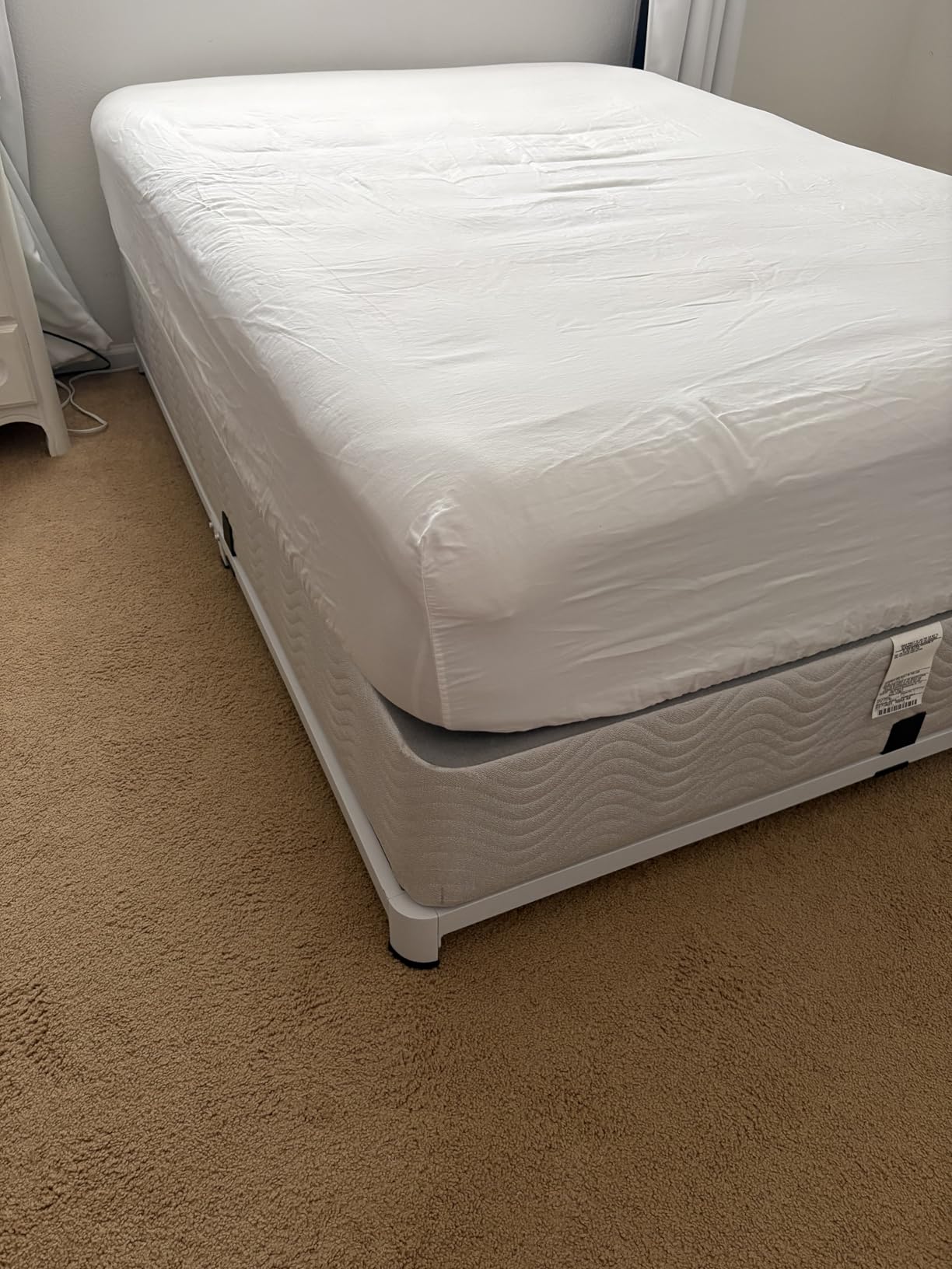 MAF 14 Inch Queen Metal Platform Bed Frame with Round Corner Legs | Mattress Baffle, 3000 LBS Heavy Duty Steel Slat Support, Noise Free, No Box Spring Needed, Easy Assembly, 12.4