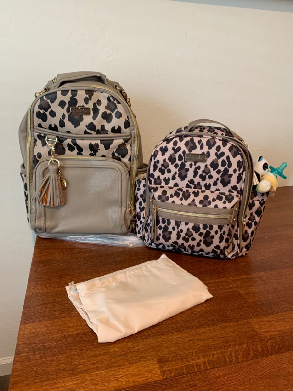 Itzy Ritzy Boss Plus Diaper Bag Backpack with 19 Pockets (Vanilla Latte) | Large Diaper Bag Backpack Includes 2 Insulated Bottle Pockets, Changing Pad, Stroller Clips, Padded Straps, Travel-Ready customer photo 1