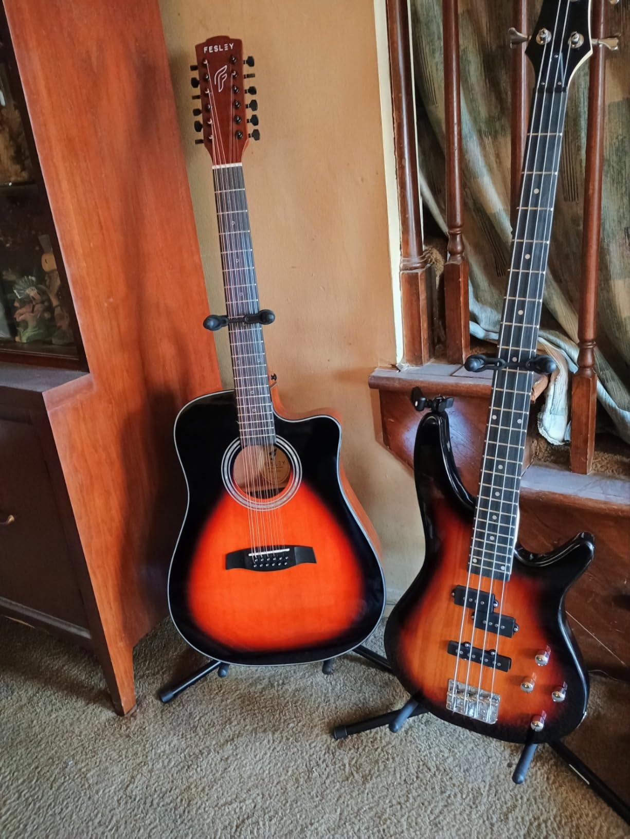 Ktaxon Electric Bass Guitar 4 String Bass Guitar Kit-Black with 20W Amplifier customer photo 2