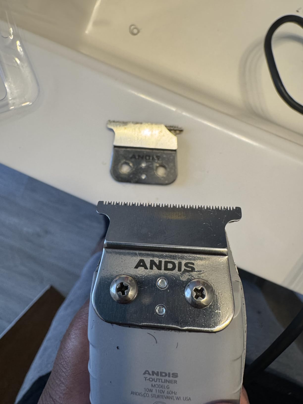 Andis 04780 Professional T-Outliner Beard & Hair Trimmer for Men | with Carbon Steel T-Blade, Bump Free Technology - Corded customer photo 1