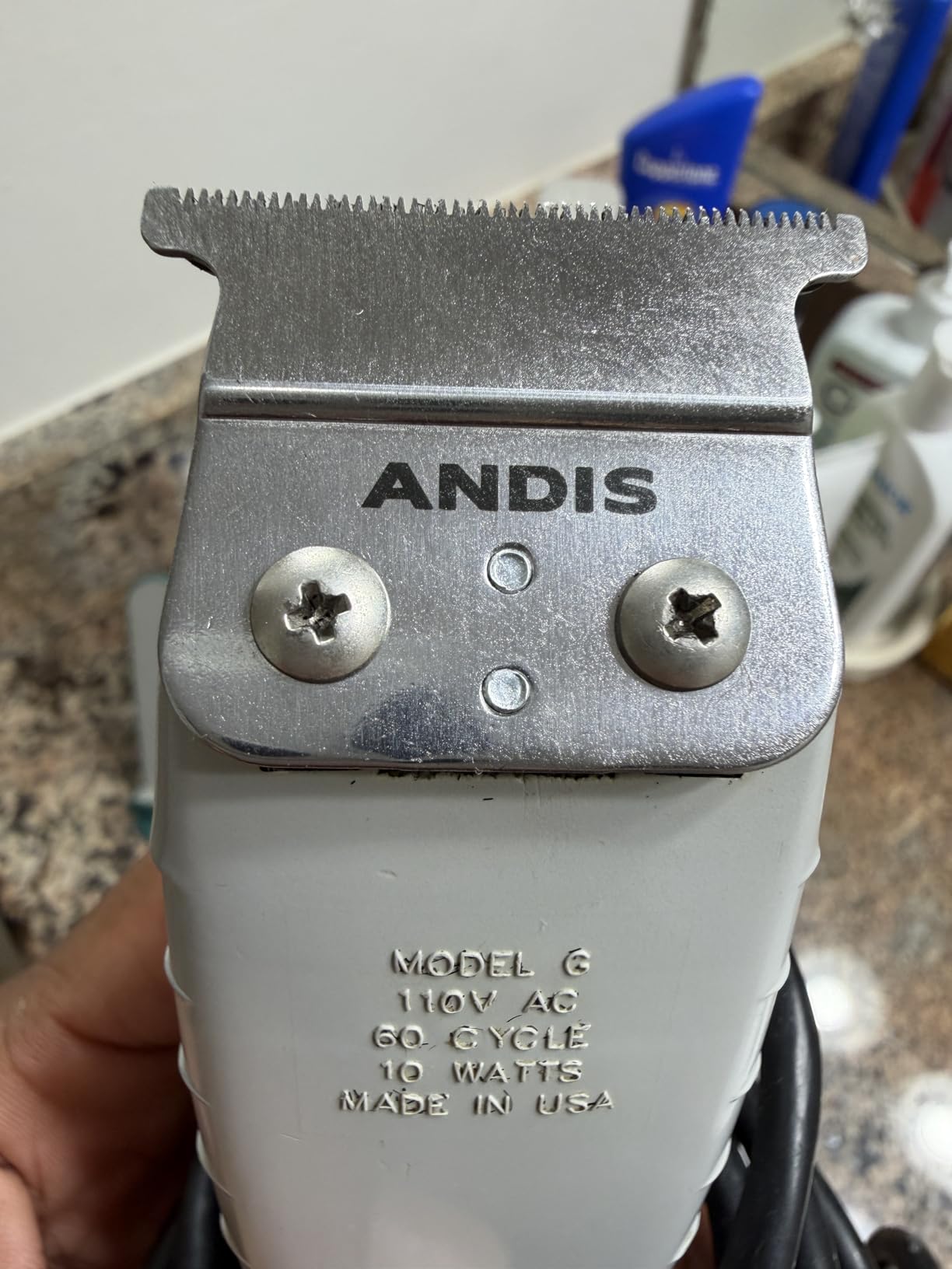 Andis 04780 Professional T-Outliner Beard & Hair Trimmer for Men | with Carbon Steel T-Blade, Bump Free Technology - Corded customer photo 2