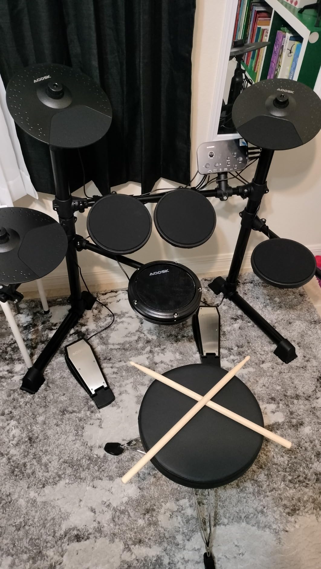 AODSK Electric Drum Set For Beginner 150 Sounds, 4 Quiet Drum Pads 2 Pedals | 10
