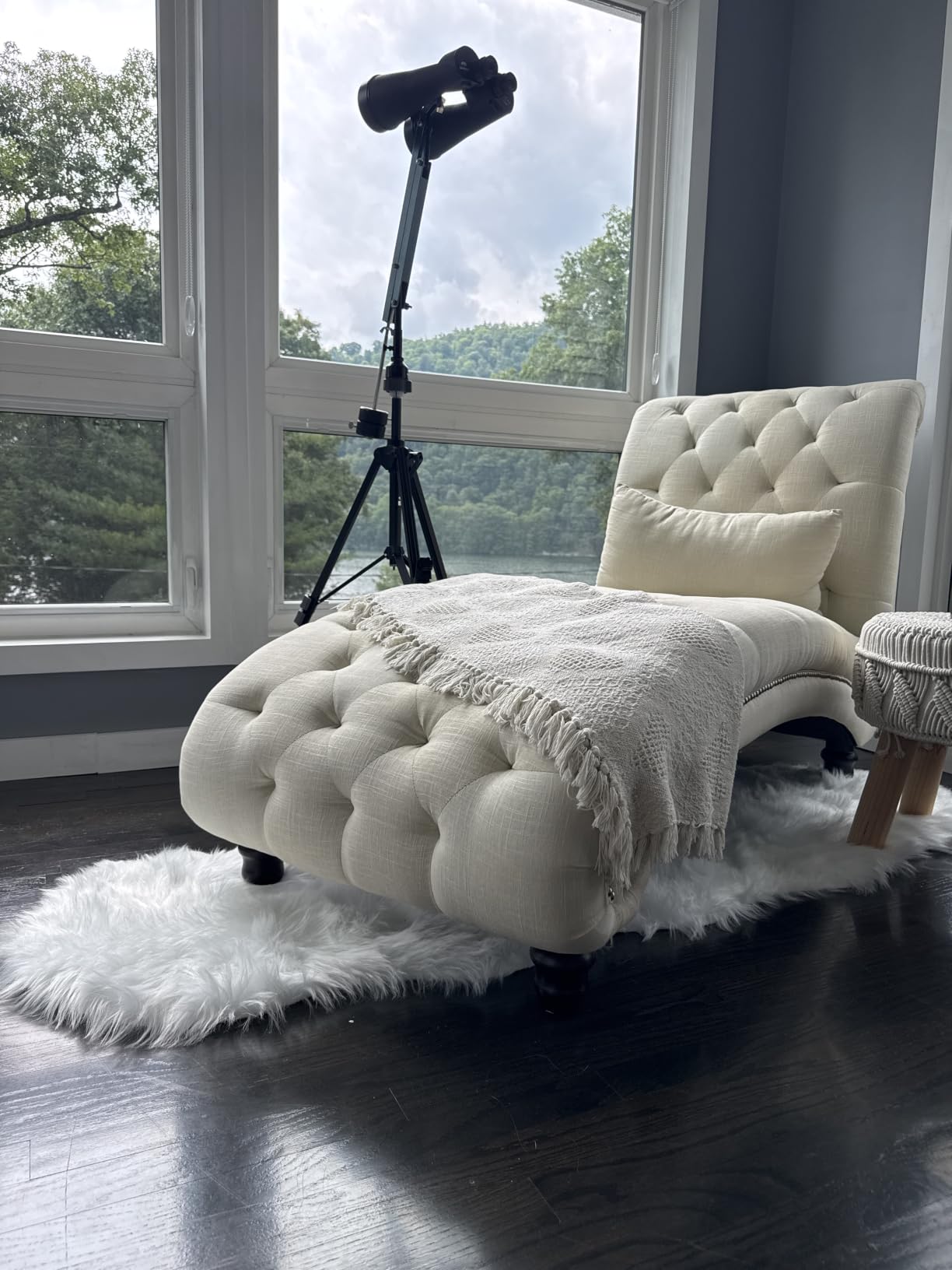 Faux Fur Rug White Fluffy Sheepskin Area Rug, Ultra Soft Shaggy Plush Rug Bedroom Living Room Sofa Floor Kids Room Bedside (4 x 6 ft Sheepskin) customer photo 2