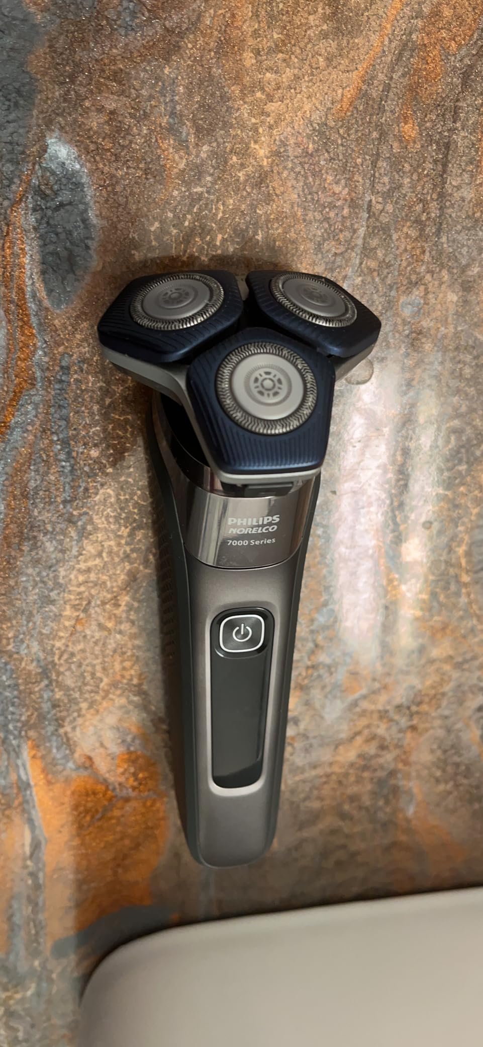 Philips Norelco 7200 Electric Shaver, Dark Chrome | 45 SteelPrecision Blades, SenseIQ Technology, Nano SkinGlide coating, 360° Flexible Heads, Pop-up Trimmer customer photo 1