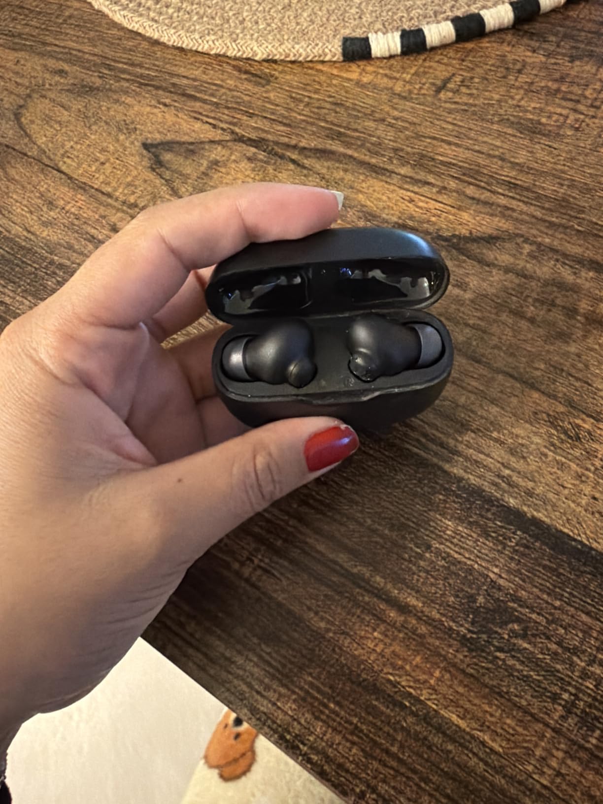 JBL Vibe Beam - True Wireless Earbuds - Black | JBL Deep Bass Sound, Comfortable fit, Up to 32 8h 24h total hours of battery life with speed charging customer photo 2
