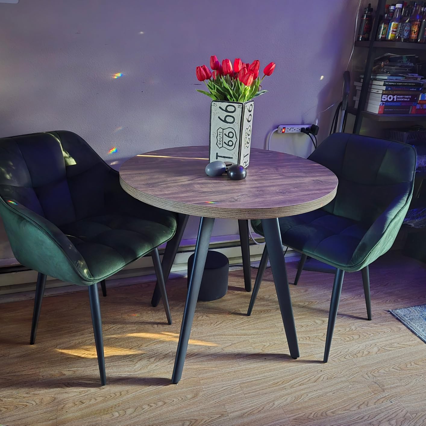 Round Dining Table for 2, 31.5 Small Kitchen Circle Table Space-Saving, Brown Mid-Century Modern customer photo 1