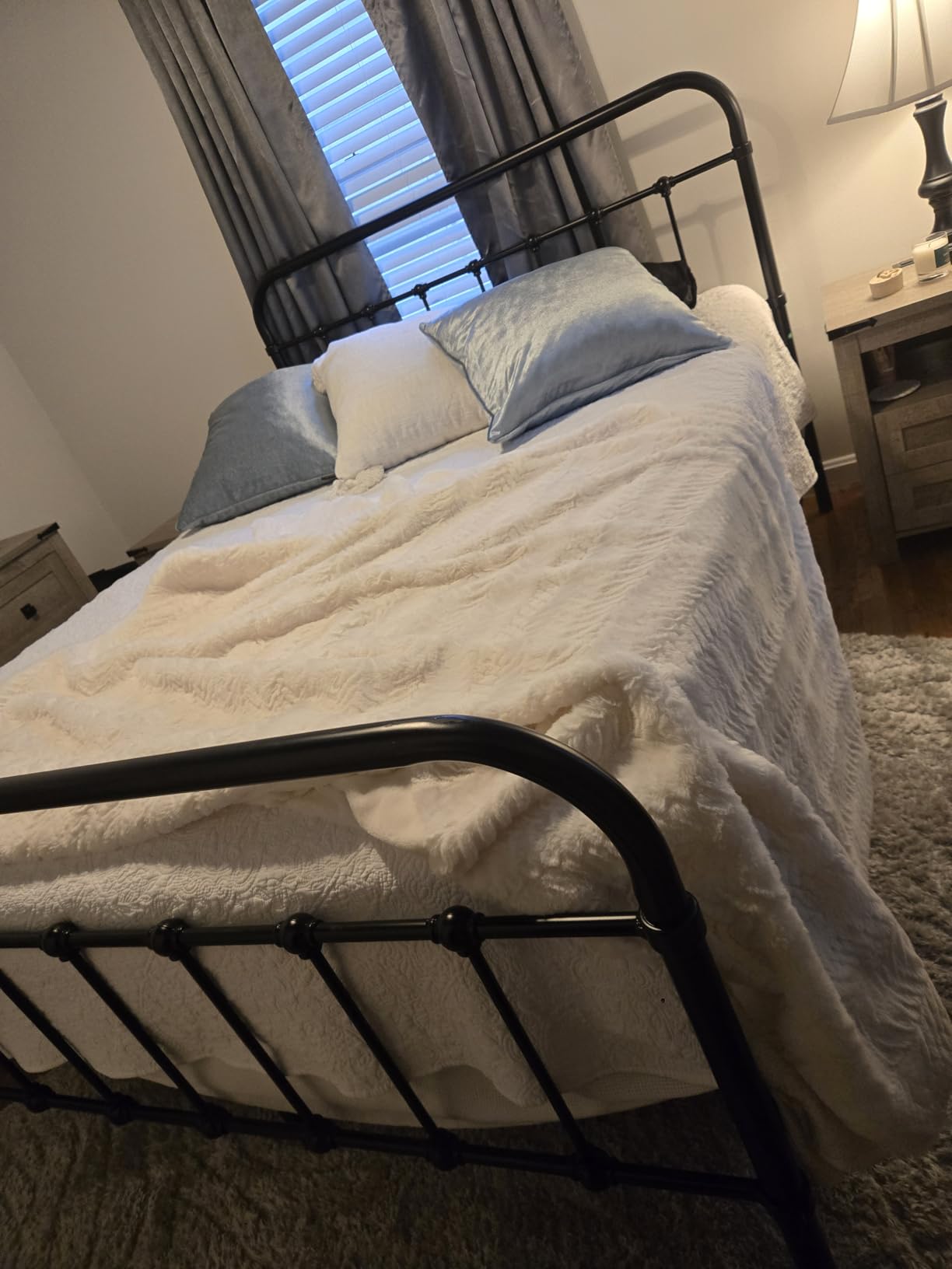 Allewie Queen Metal Bed Frame with Victorian Iron-Art Headboard, Black | Victorian Style Wrought Iron-Art Headboard/Footboard, Easy Assembly, Under Bed Storage, No Box Spring Required customer photo 1