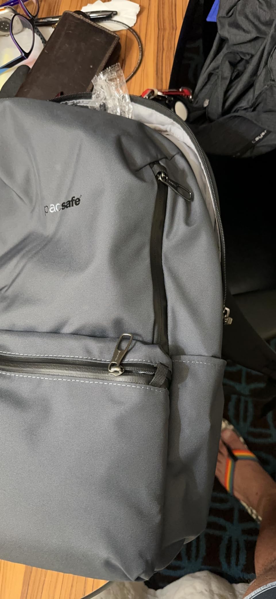 Pacsafe Metrosafe X Anti Theft 20L Backpack - with Padded 16