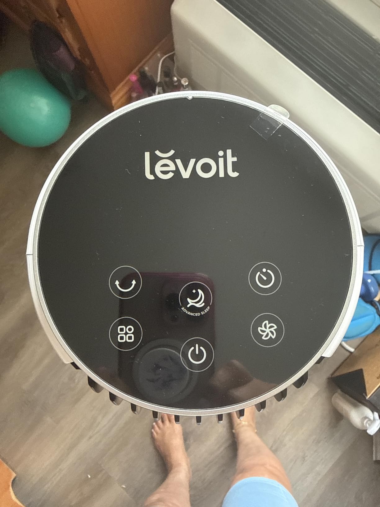 Levoit Tower Fan for Bedroom, 28ft/s Fans that Blow Cold Air, 28dB Quiet | Standing Floor Fan for Room, 90° Oscillating, 5 Speeds 4 Modes & Temp Sensor, Bladeless, 12H Timer, Remote, 36 inch, White customer photo 1