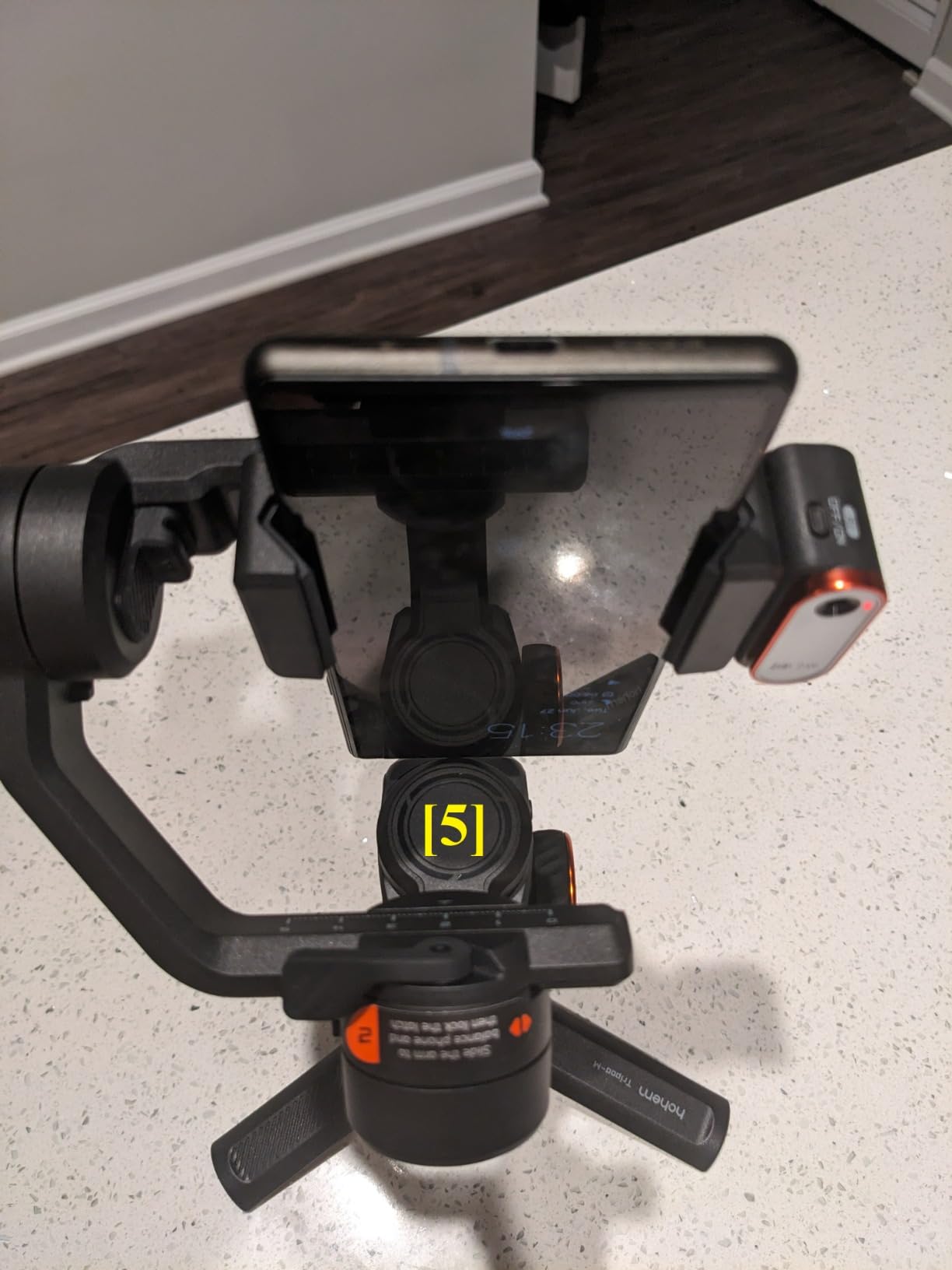 Hohem iSteady M6 Gimbal Stabilizer for Smartphone, 3-Axis Cell Phone Stabilizer Built-in OLED Display 400g Payload Reverse Charging Android and iPhone Gimbal with Inception Motion Timelapse customer photo 1