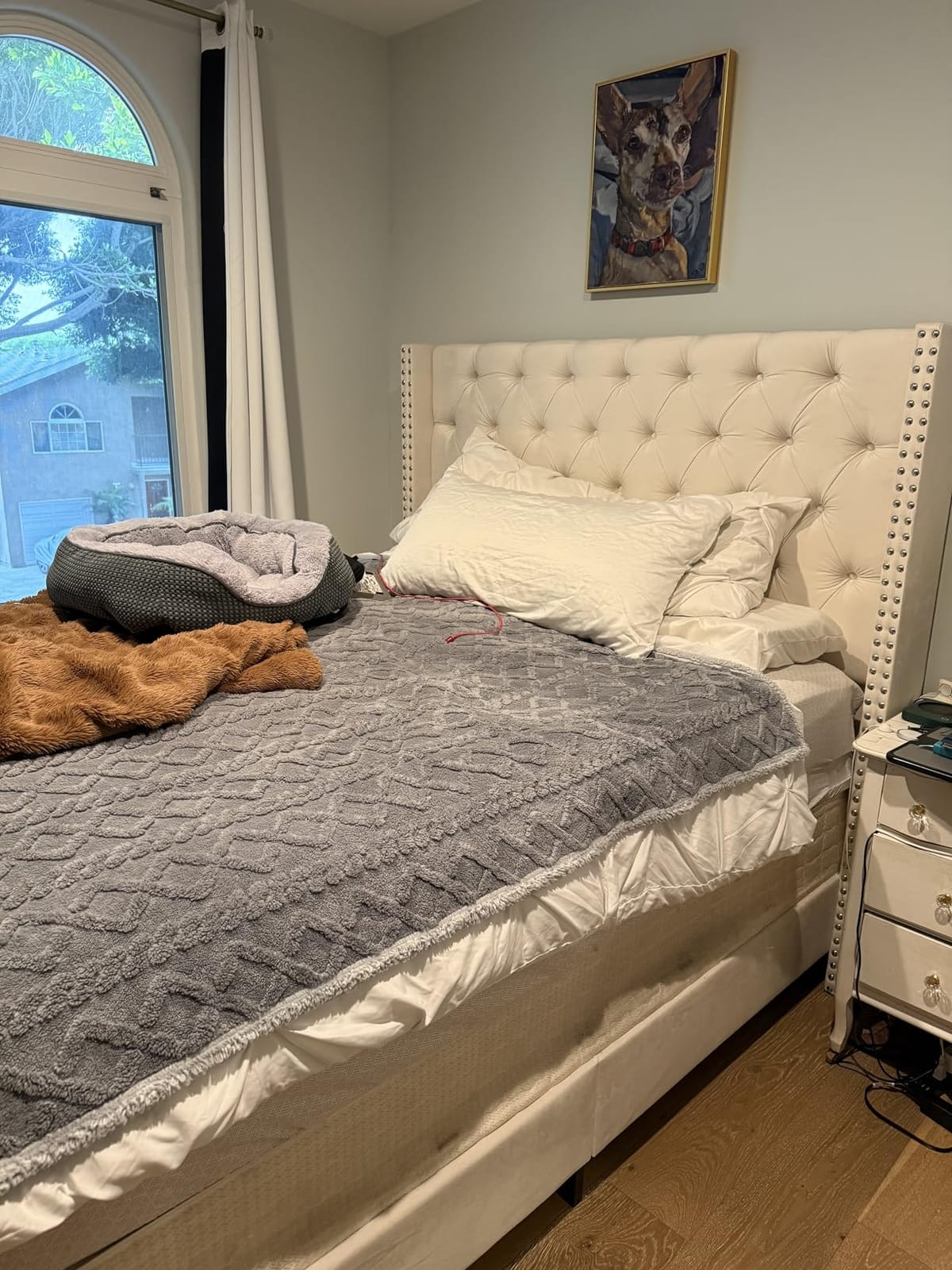 Jocisland King Bed Frame 61.4