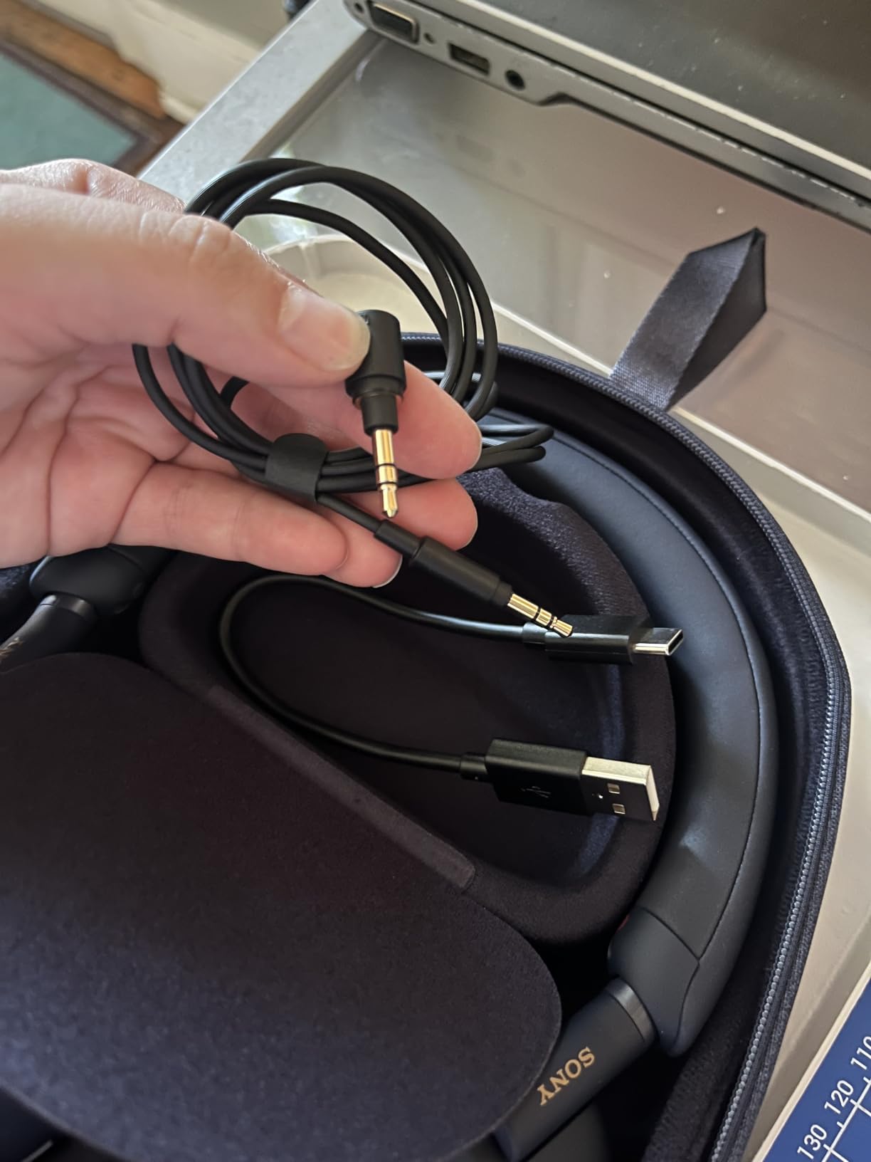 Sony WH-1000XM5 Premium Noise Cancelling Wireless Headphones, Midnight Blue | Auto NC Optimizer, Up to 30 Hrs of Battery, Carrying Case, Crystal Clear Calls, Touch Control, Multipoint Connection customer photo 1
